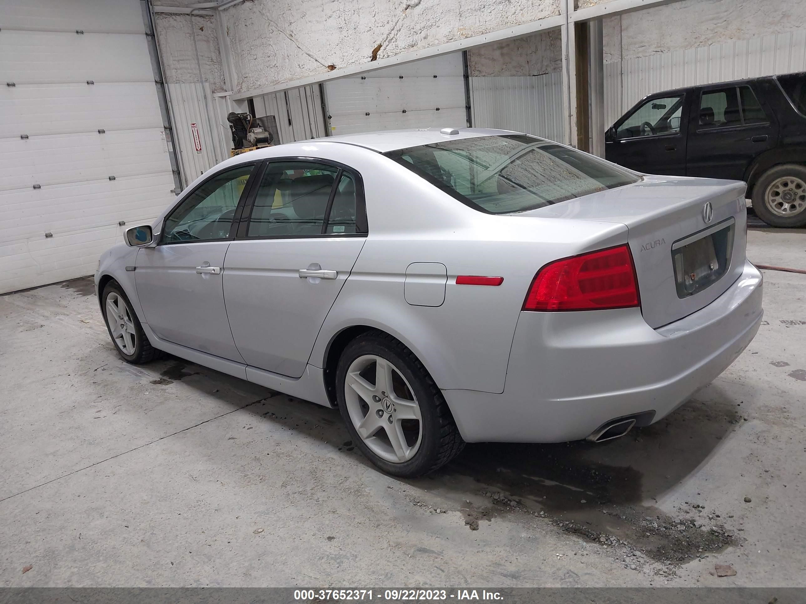 Photo 2 VIN: 19UUA662X5A009267 - ACURA TL 