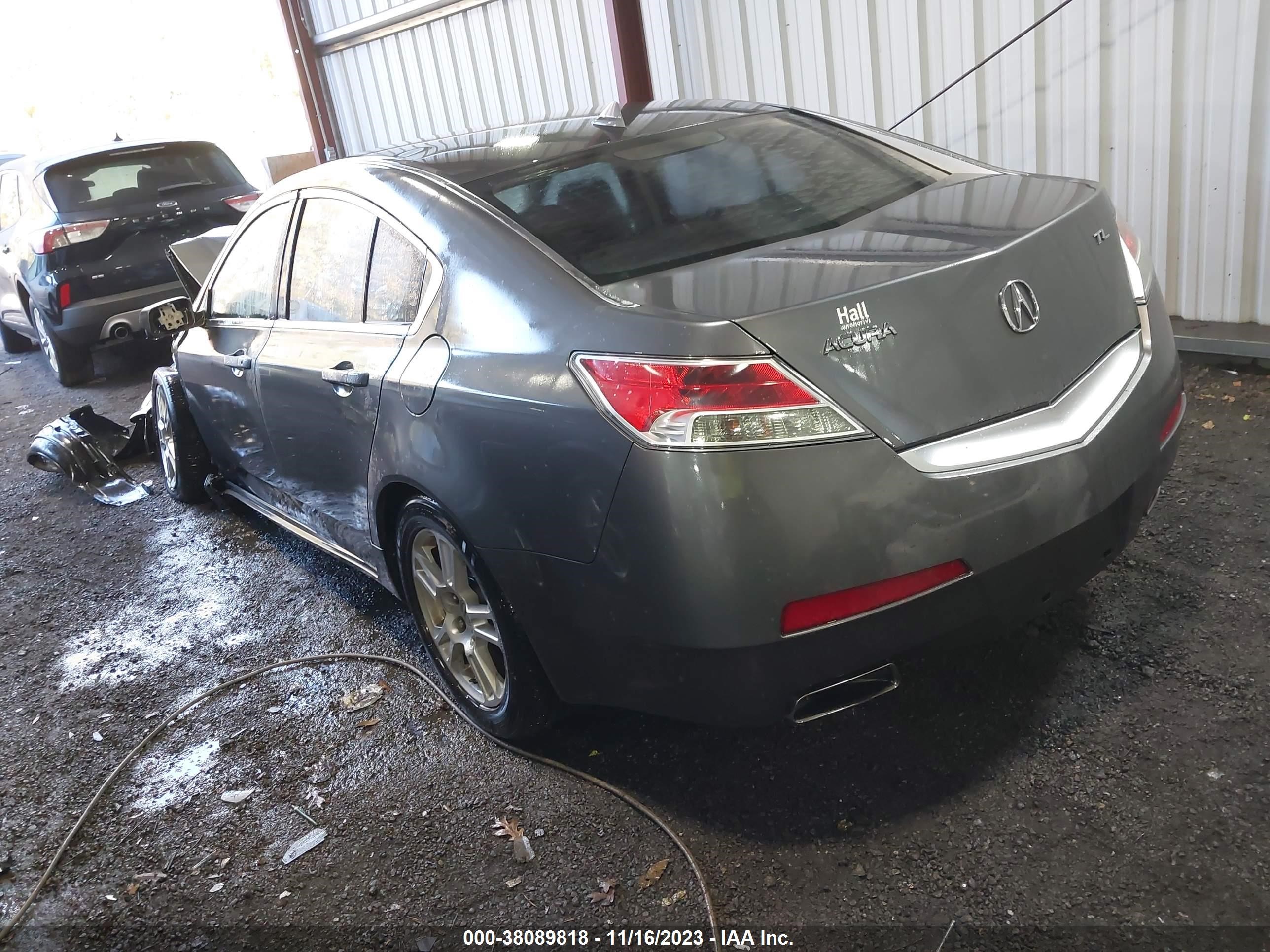 Photo 2 VIN: 19UUA86229A001911 - ACURA TL 