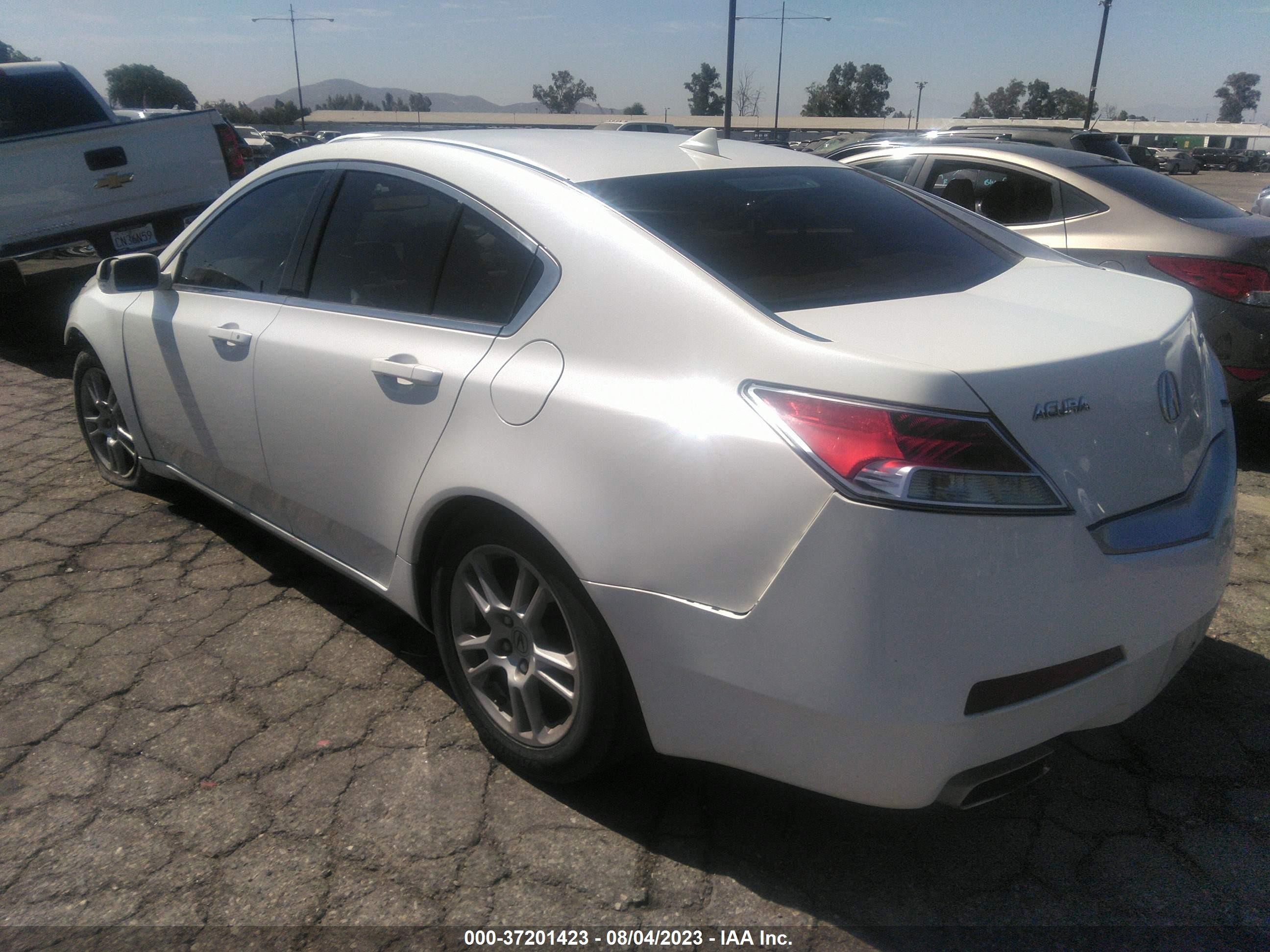 Photo 2 VIN: 19UUA862X9A021839 - ACURA TL 