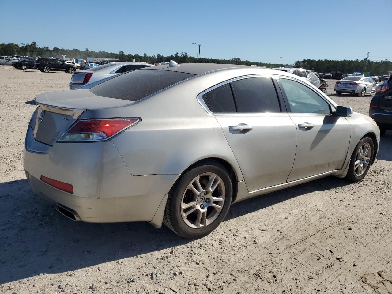 Photo 2 VIN: 19UUA865X9A013931 - ACURA TL 