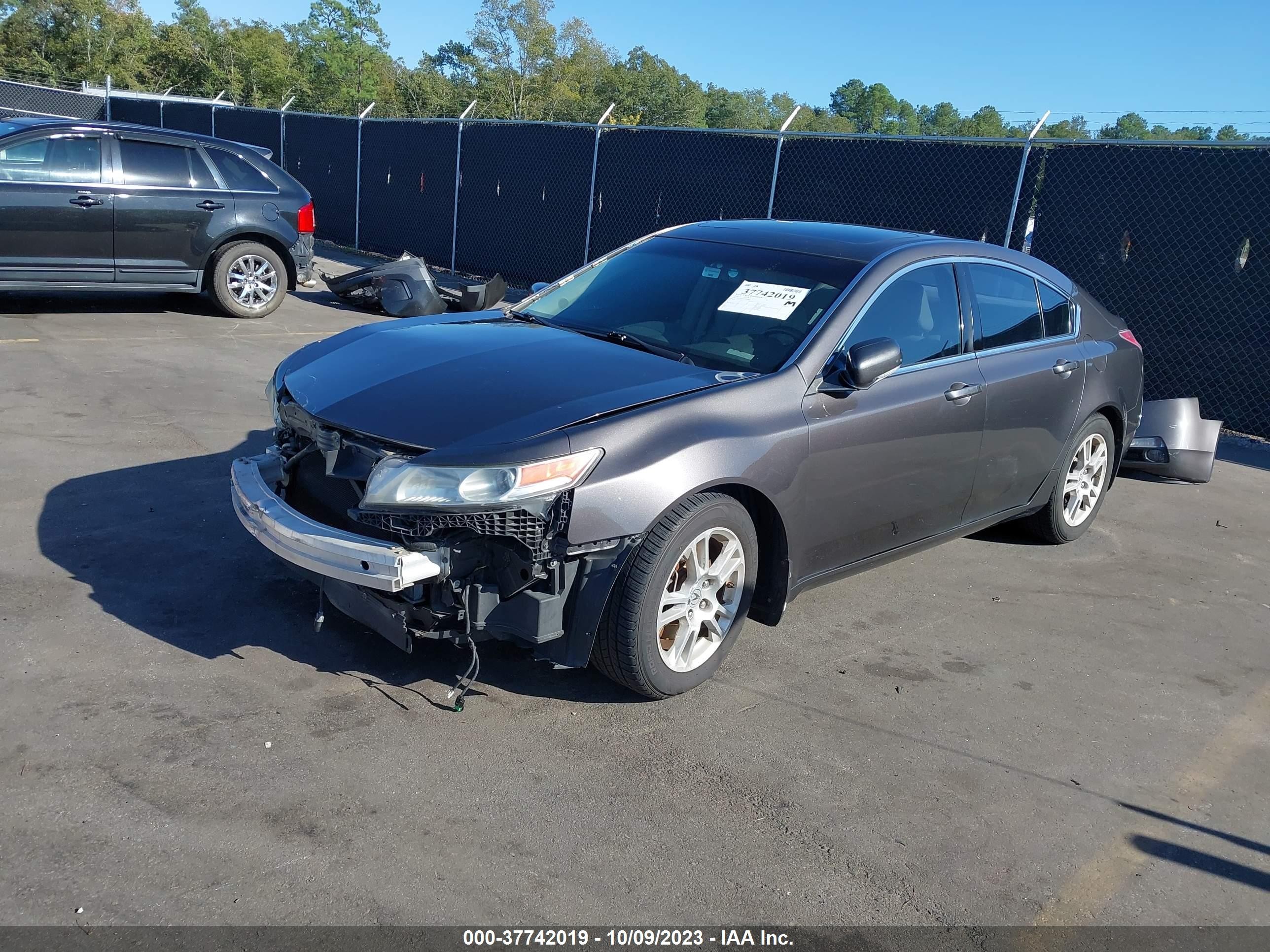 Photo 1 VIN: 19UUA8F21AA008840 - ACURA TL 