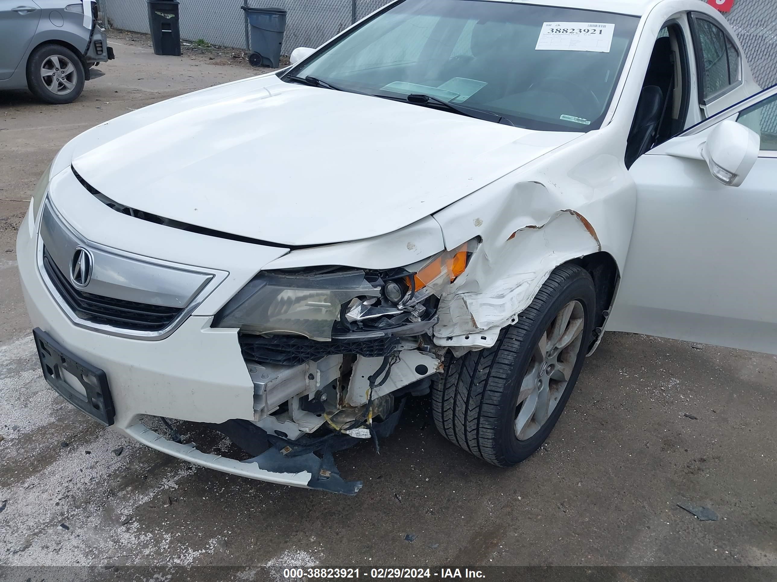 Photo 5 VIN: 19UUA8F26CA033722 - ACURA TL 