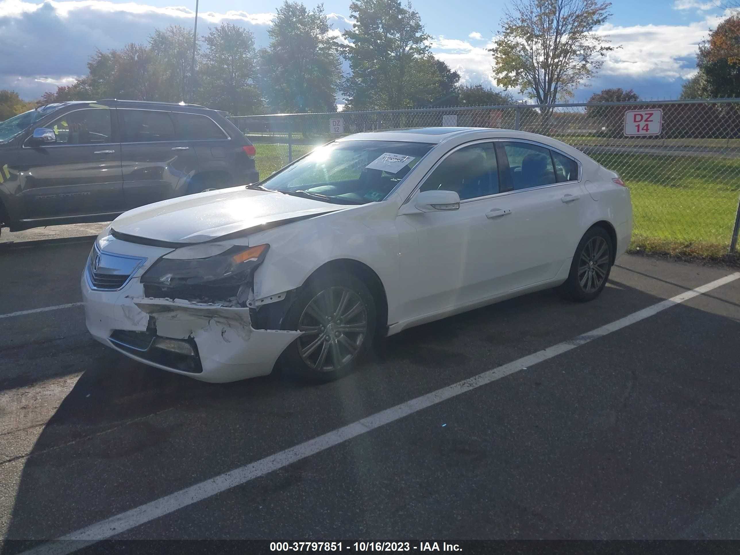 Photo 1 VIN: 19UUA8F38EA002189 - ACURA TL 