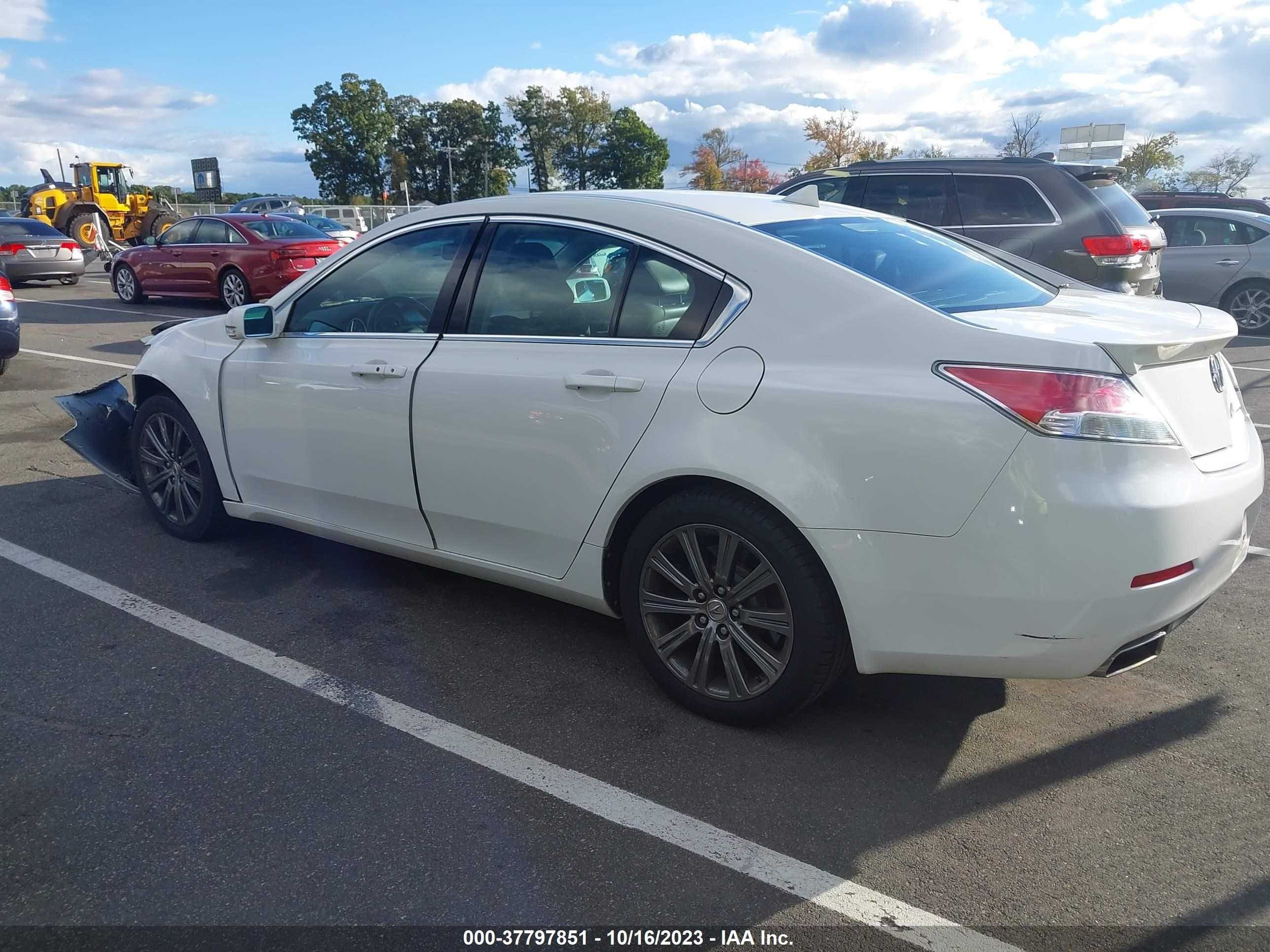 Photo 2 VIN: 19UUA8F38EA002189 - ACURA TL 