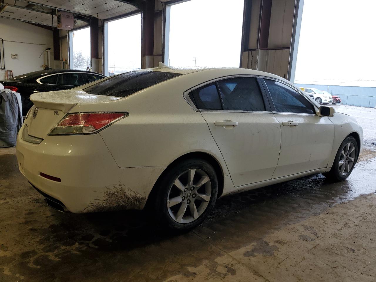 Photo 2 VIN: 19UUA8F52CA017088 - ACURA TL 