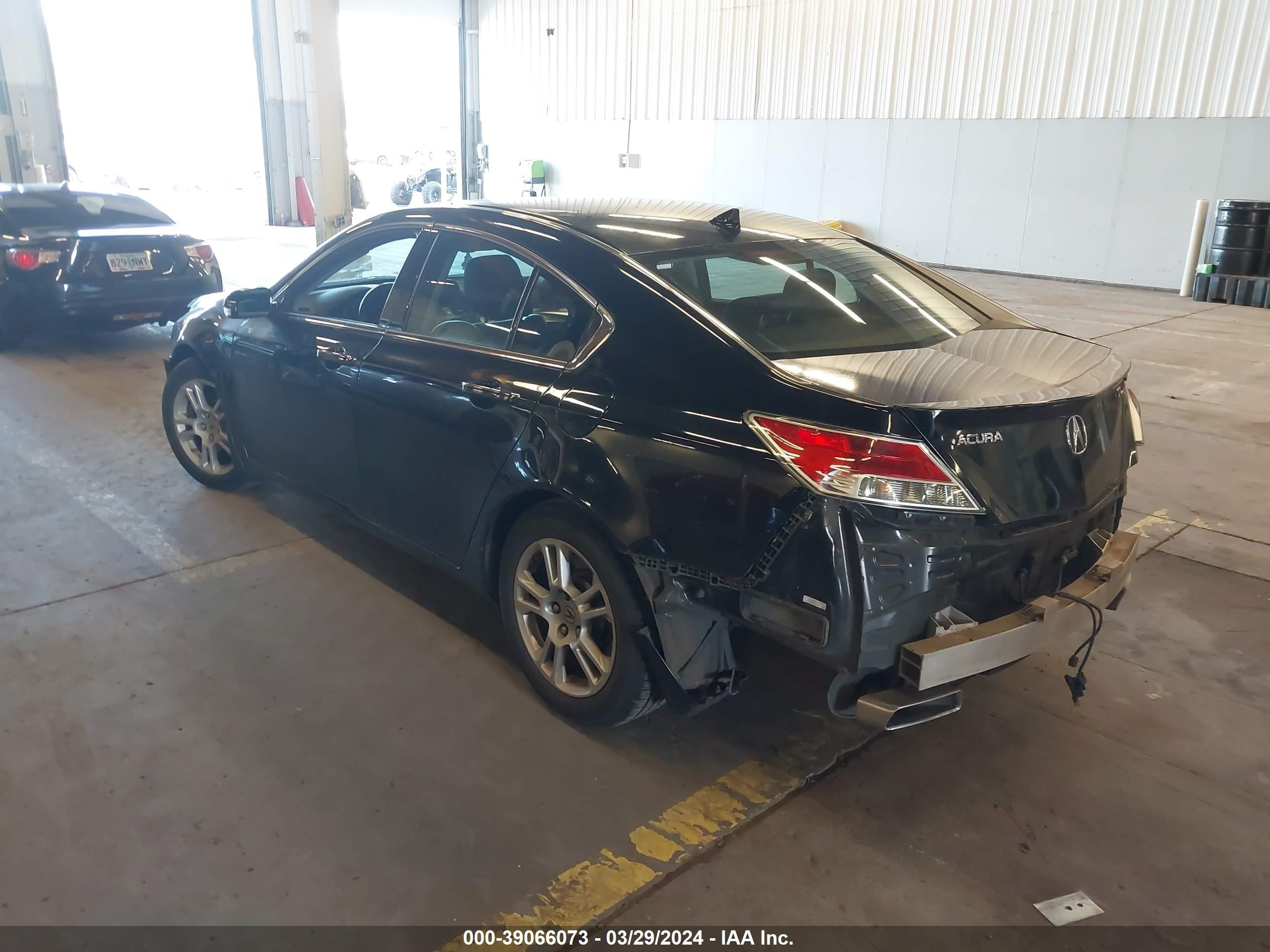 Photo 2 VIN: 19UUA8F55BA006634 - ACURA TL 