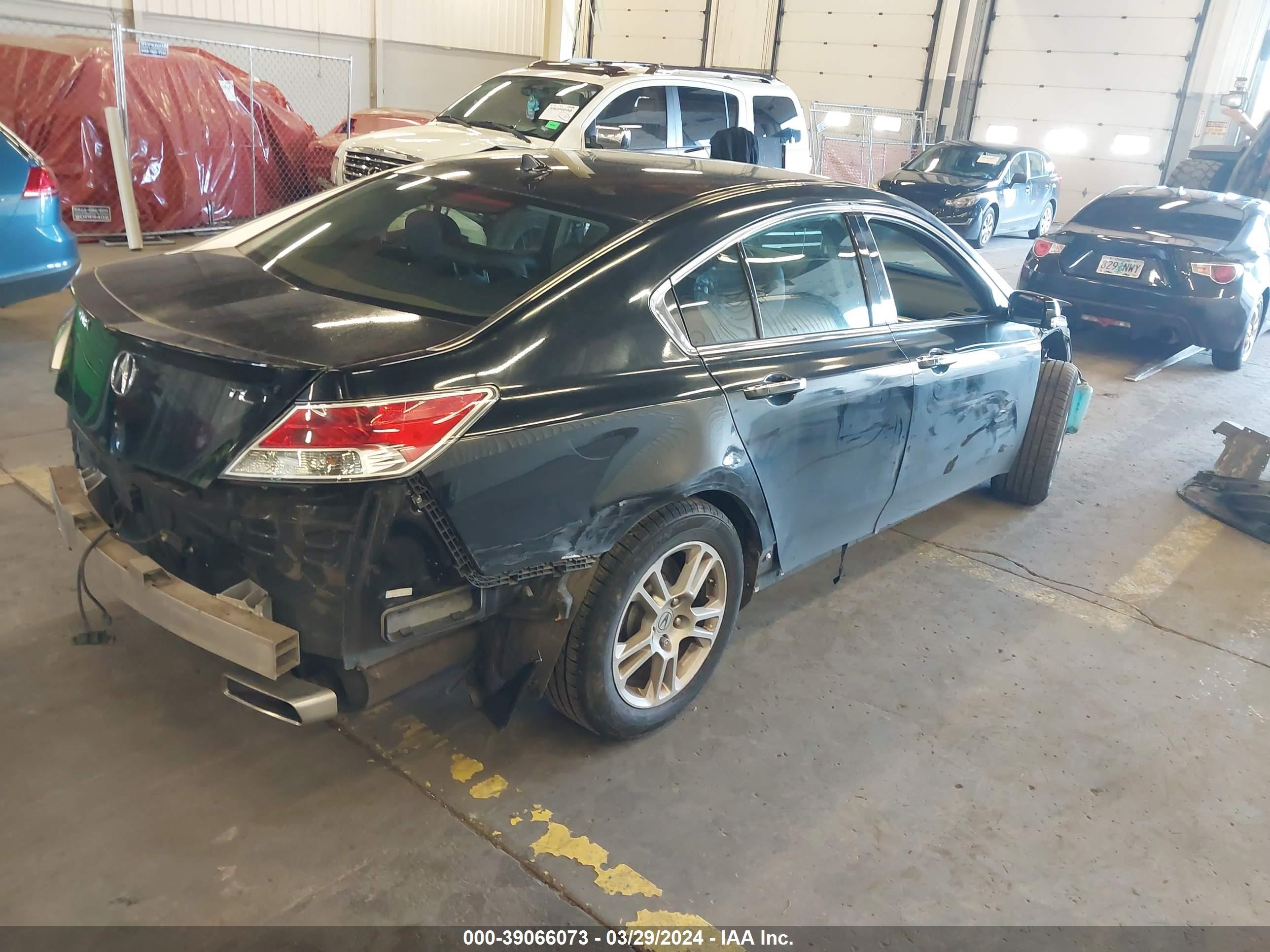 Photo 3 VIN: 19UUA8F55BA006634 - ACURA TL 