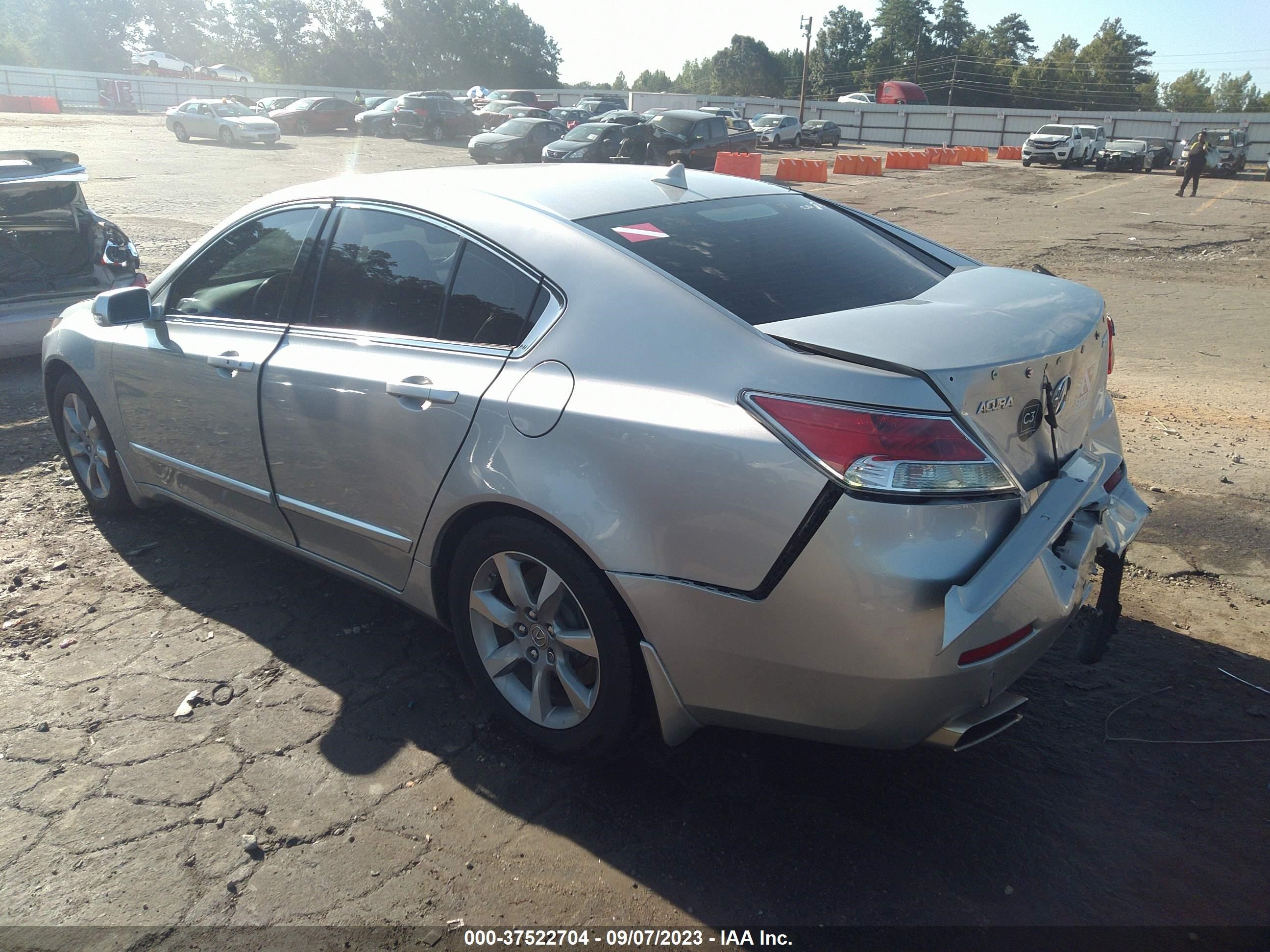 Photo 2 VIN: 19UUA8F58CA023882 - ACURA TL 