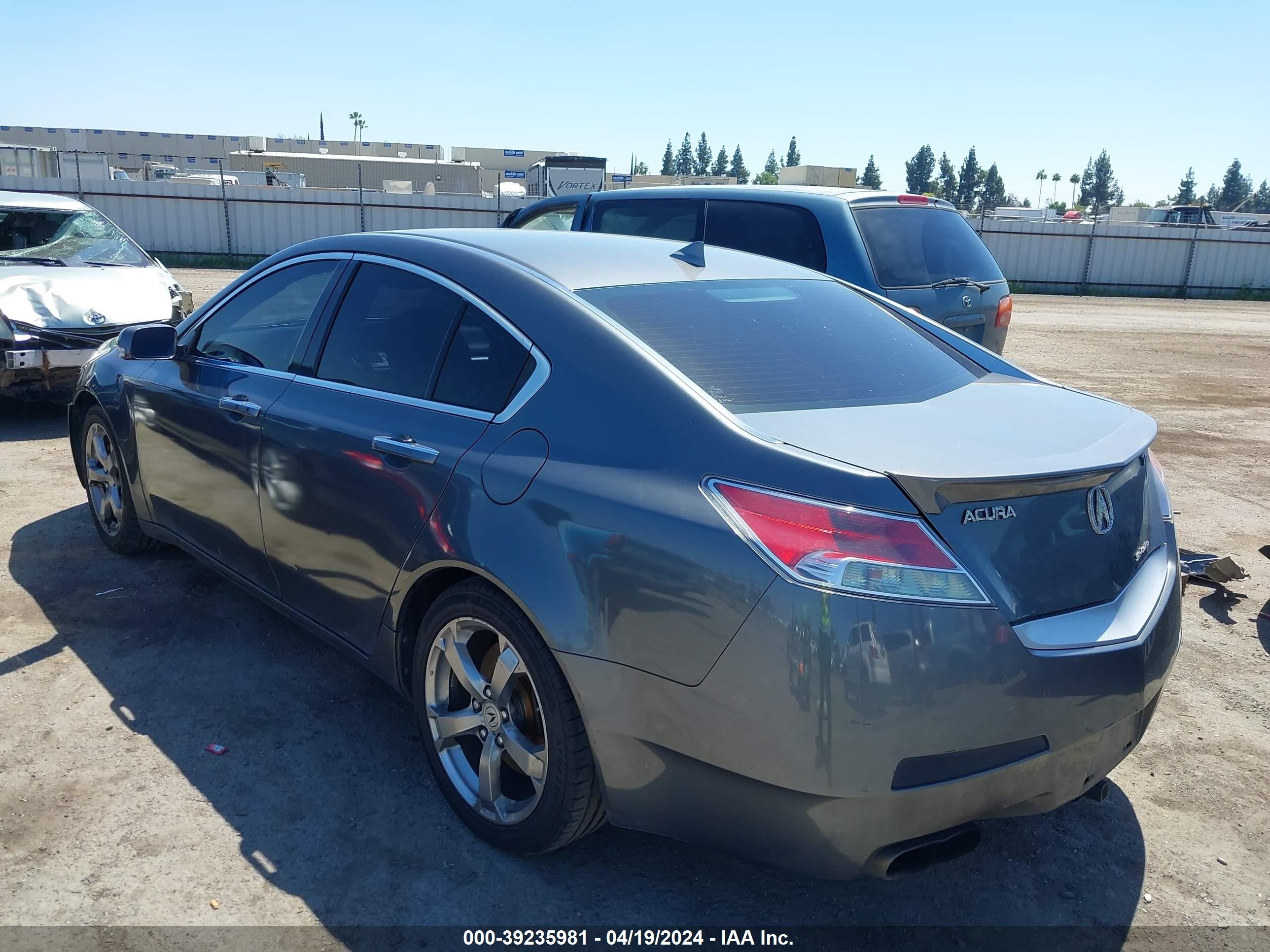 Photo 2 VIN: 19UUA96529A001505 - ACURA TL 