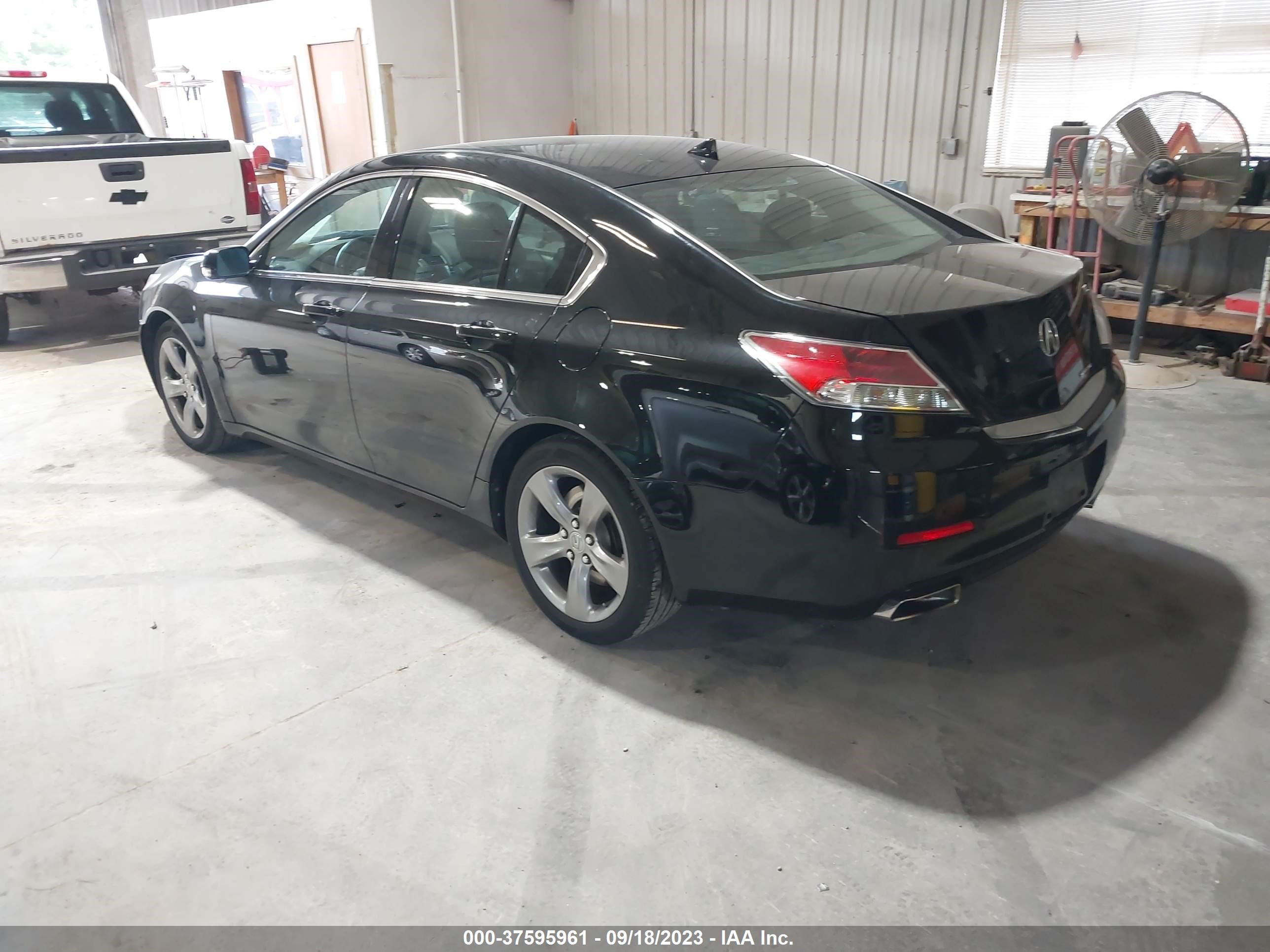 Photo 2 VIN: 19UUA9F28DA000373 - ACURA TL 