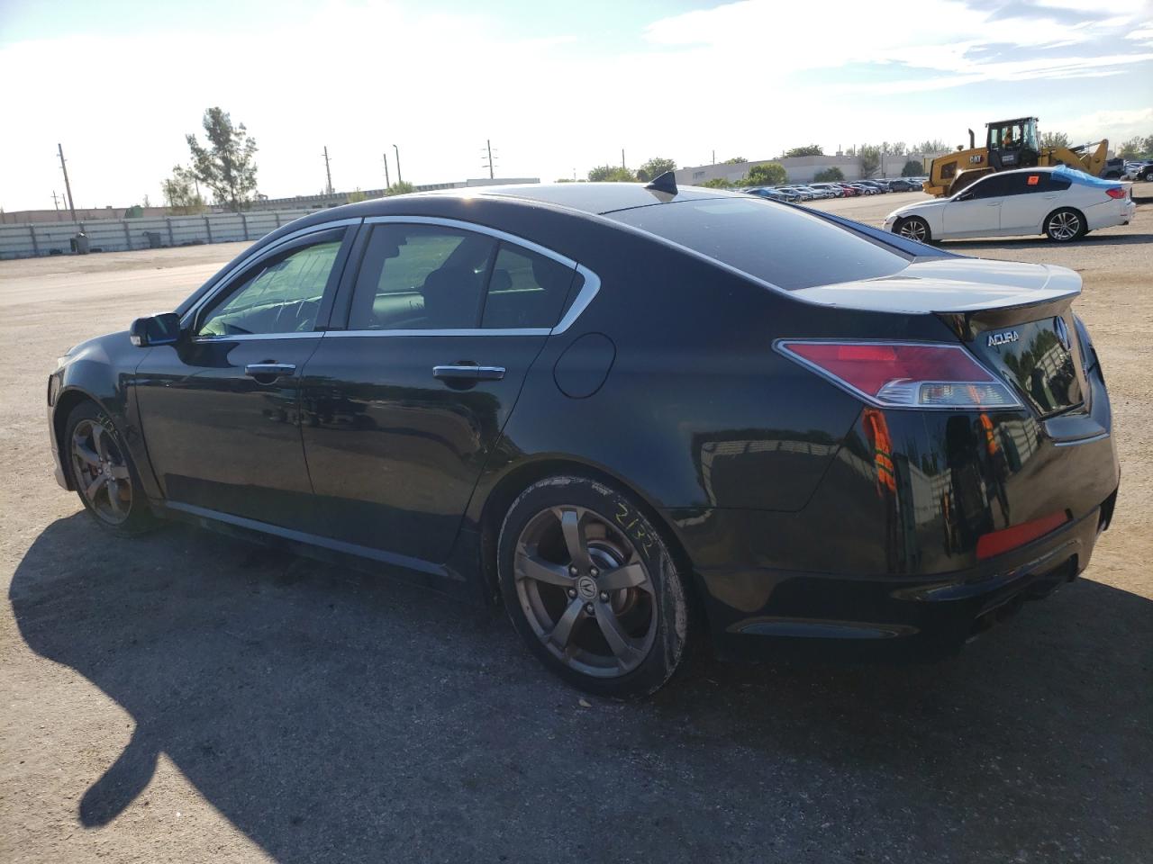 Photo 1 VIN: 19UUA9F52BA002482 - ACURA TL 