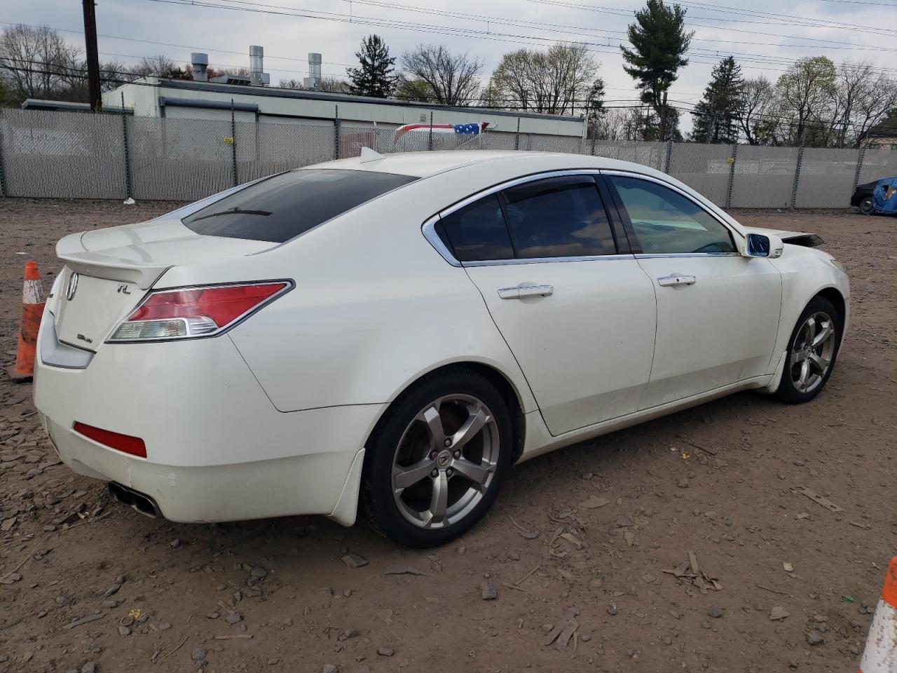 Photo 2 VIN: 19UUA9F55AA000076 - ACURA TL 