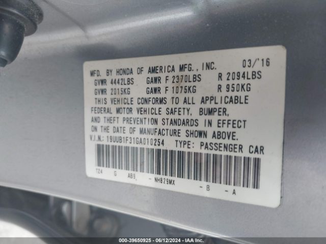 Photo 8 VIN: 19UUB1F31GA010254 - ACURA TLX 