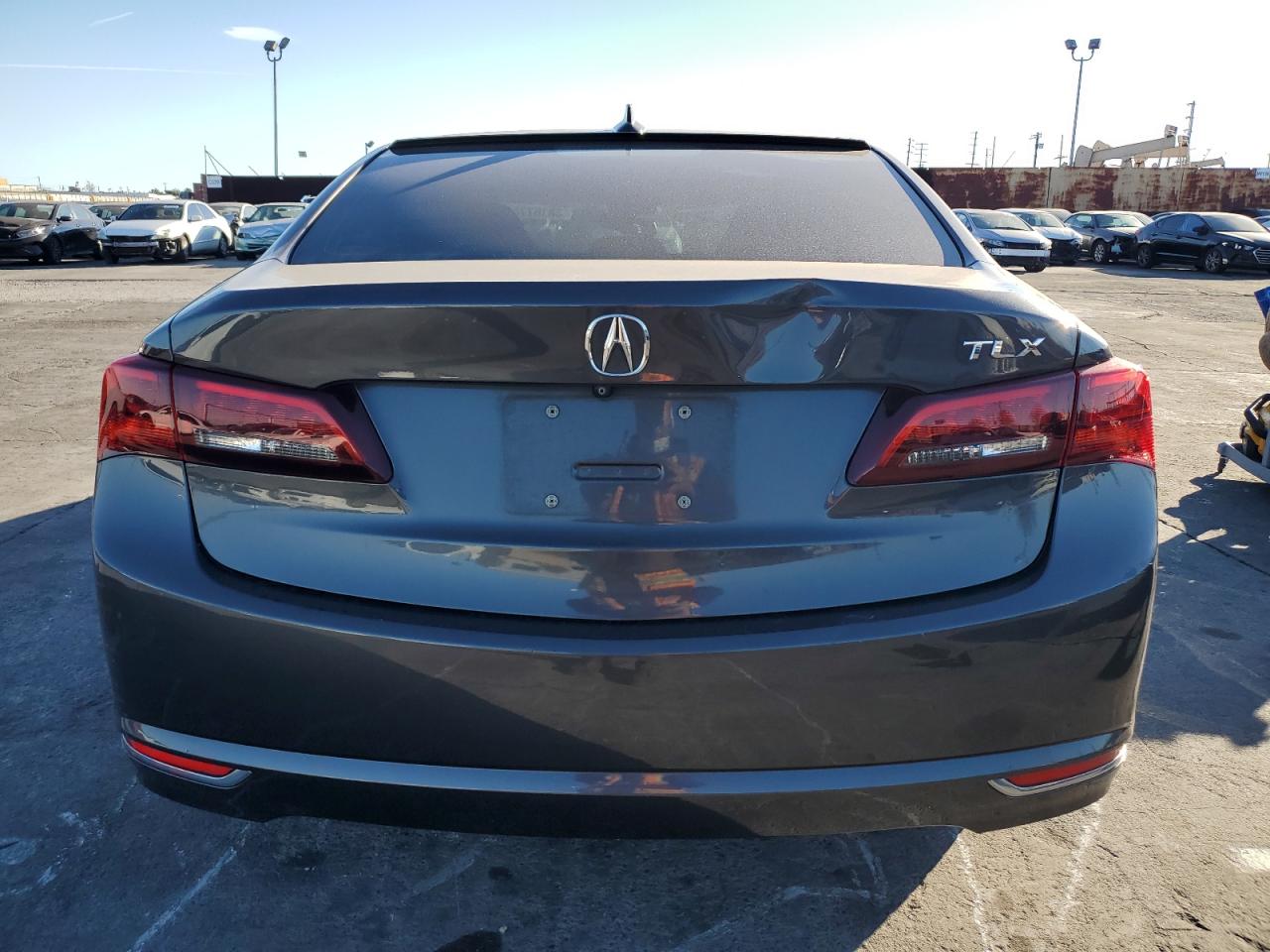 Photo 5 VIN: 19UUB1F32FA003201 - ACURA TLX 