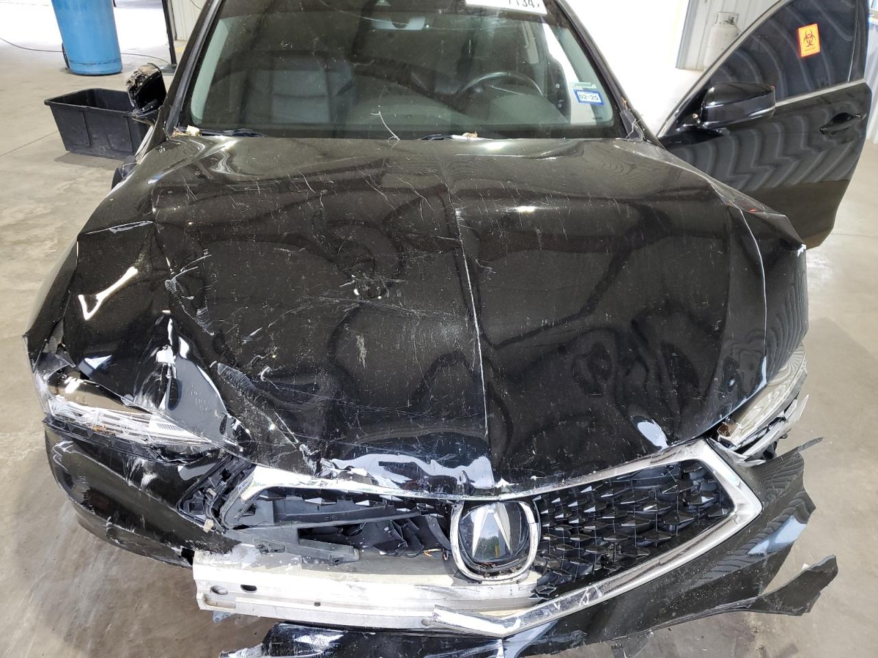 Photo 10 VIN: 19UUB1F32JA002400 - ACURA TLX 