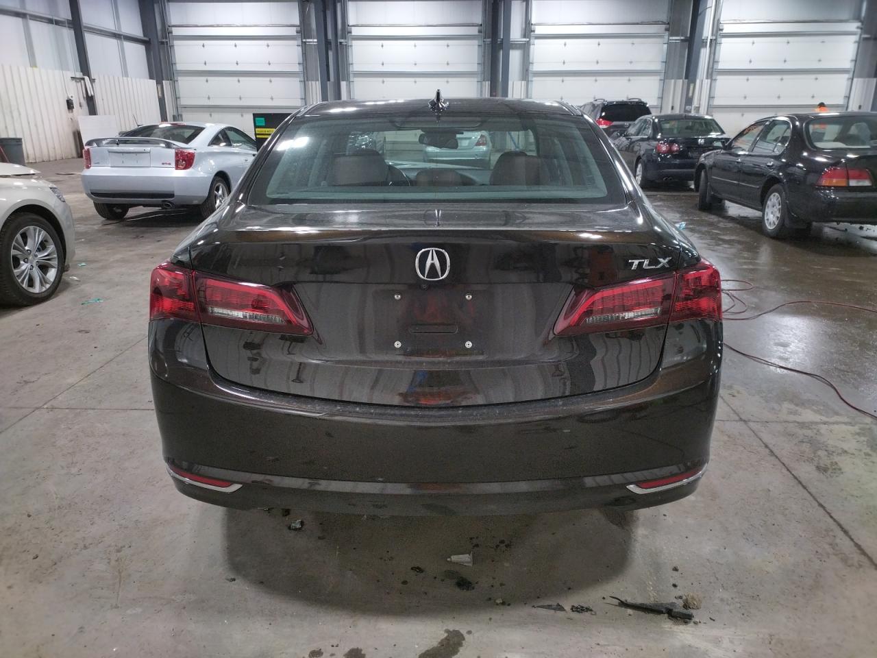 Photo 5 VIN: 19UUB1F33HA000438 - ACURA TLX 