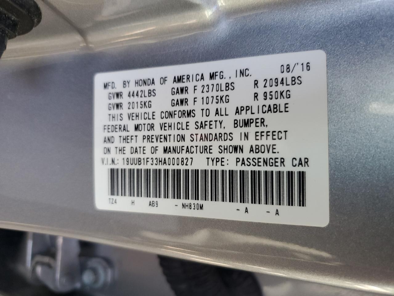 Photo 11 VIN: 19UUB1F33HA000827 - ACURA TLX 