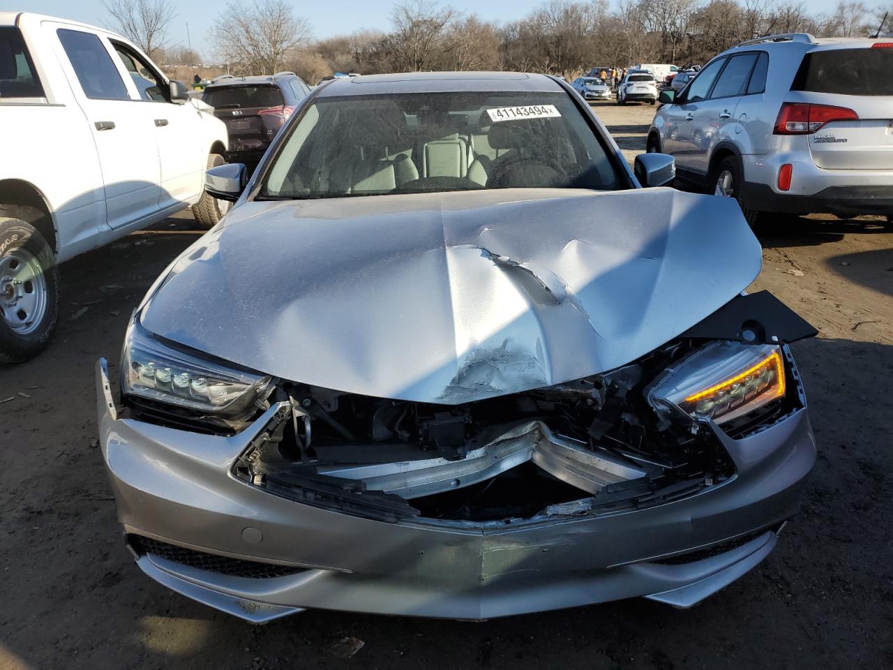 Photo 4 VIN: 19UUB1F33JA003961 - ACURA TLX 