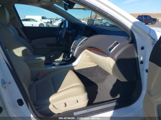 Photo 4 VIN: 19UUB1F34JA010515 - ACURA TLX 