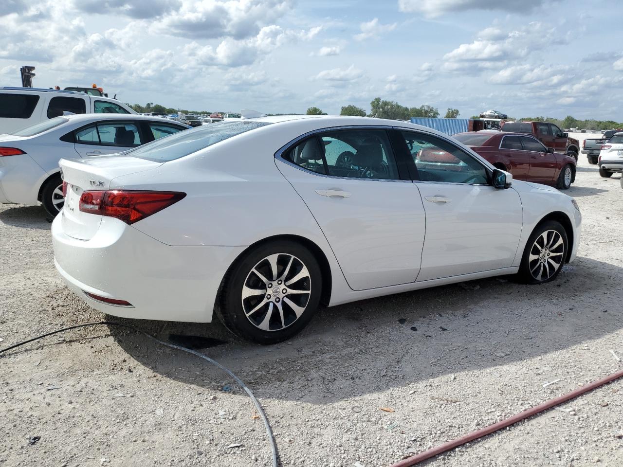 Photo 2 VIN: 19UUB1F36GA004353 - ACURA TLX 