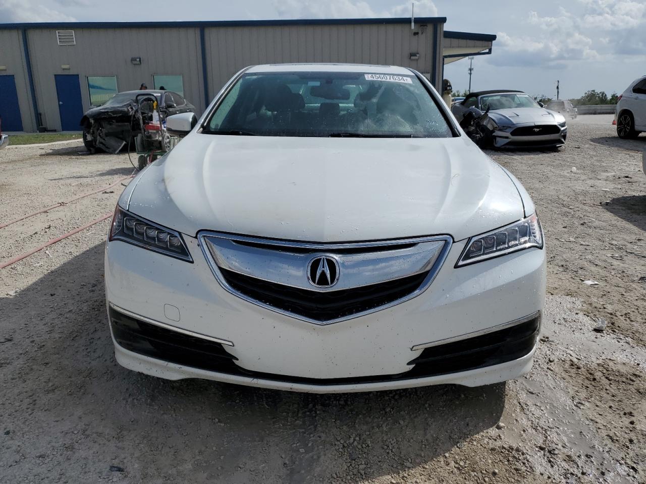 Photo 4 VIN: 19UUB1F36GA004353 - ACURA TLX 