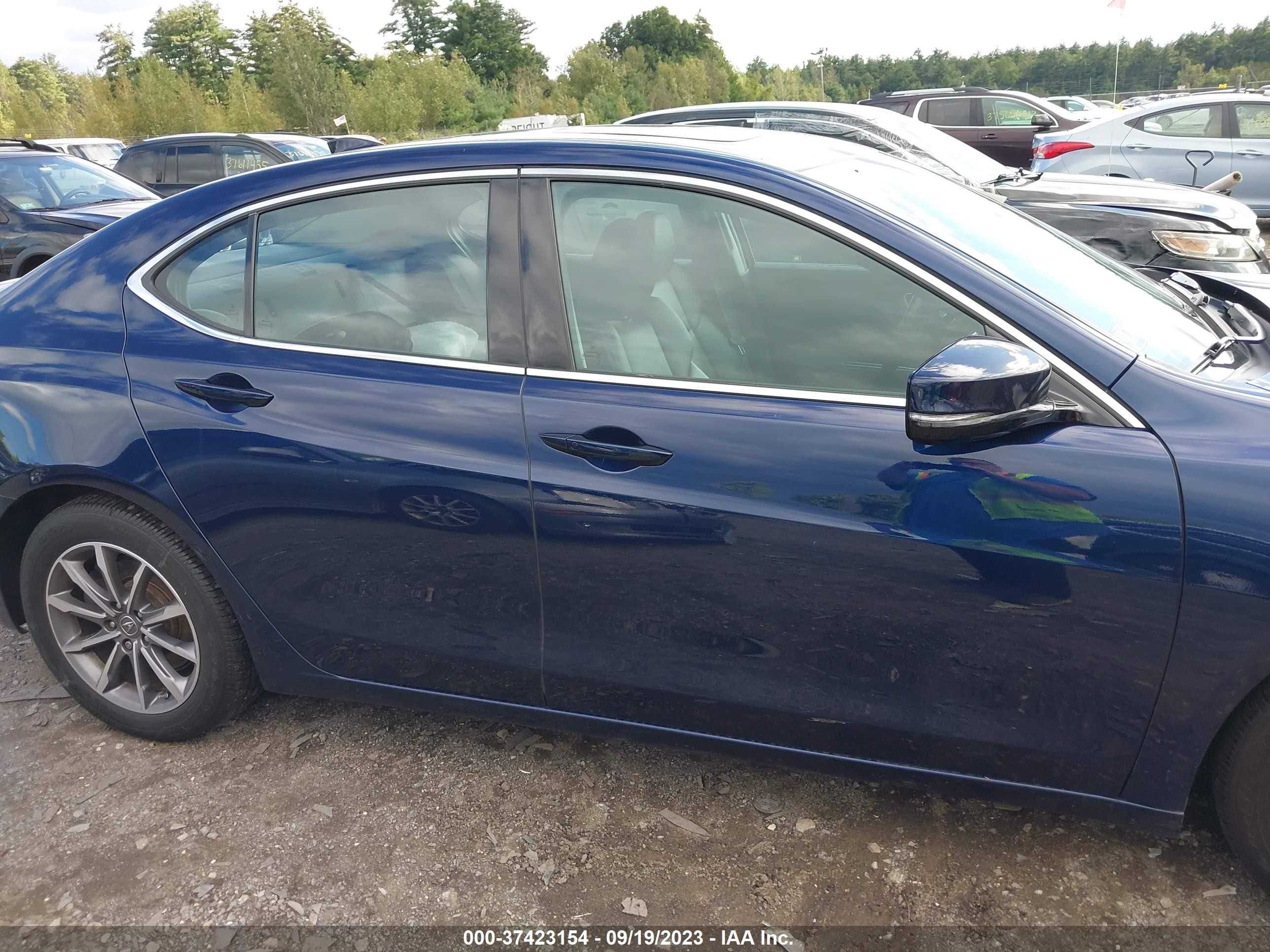 Photo 13 VIN: 19UUB1F36LA015878 - ACURA TLX 