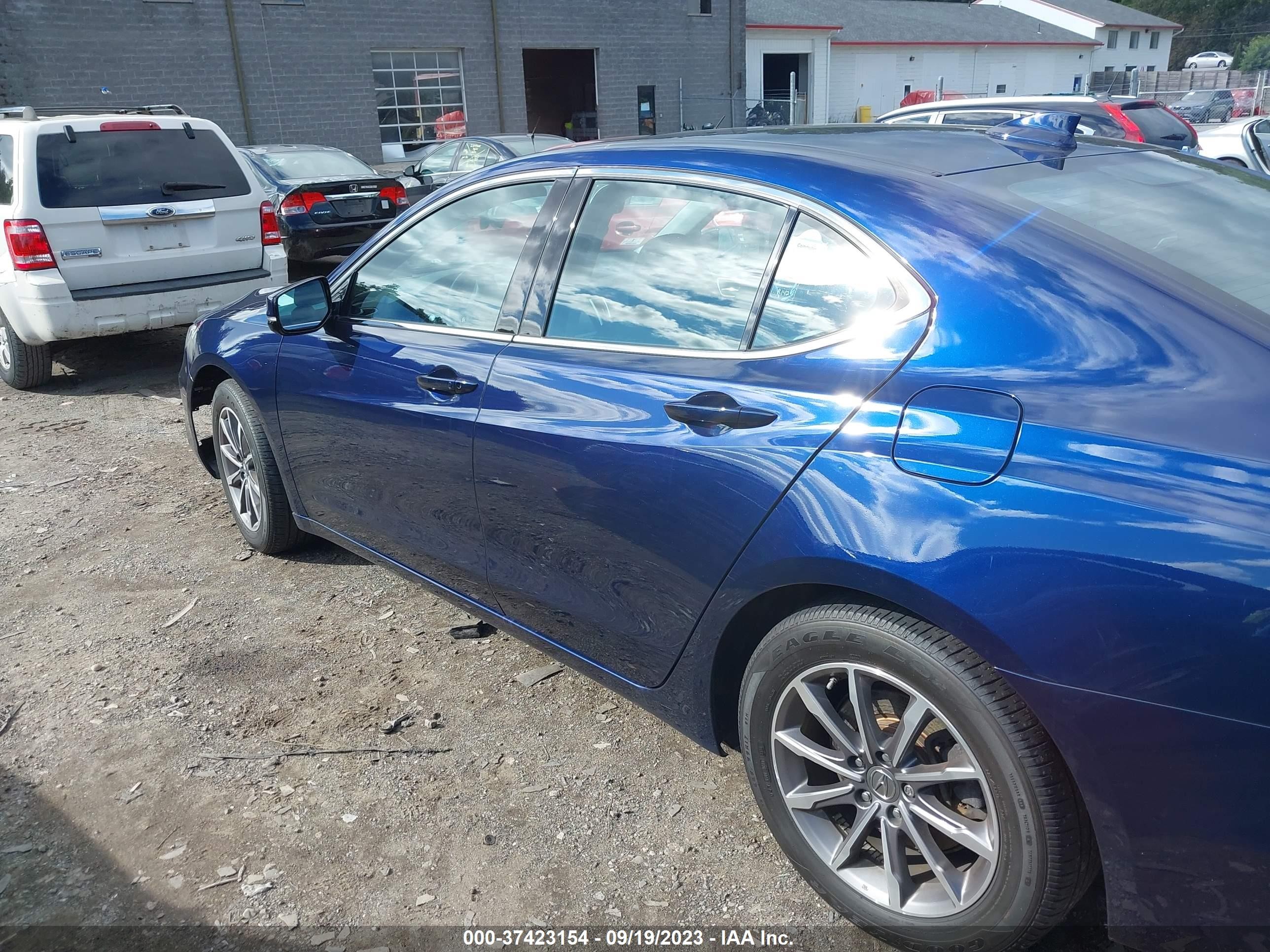 Photo 14 VIN: 19UUB1F36LA015878 - ACURA TLX 