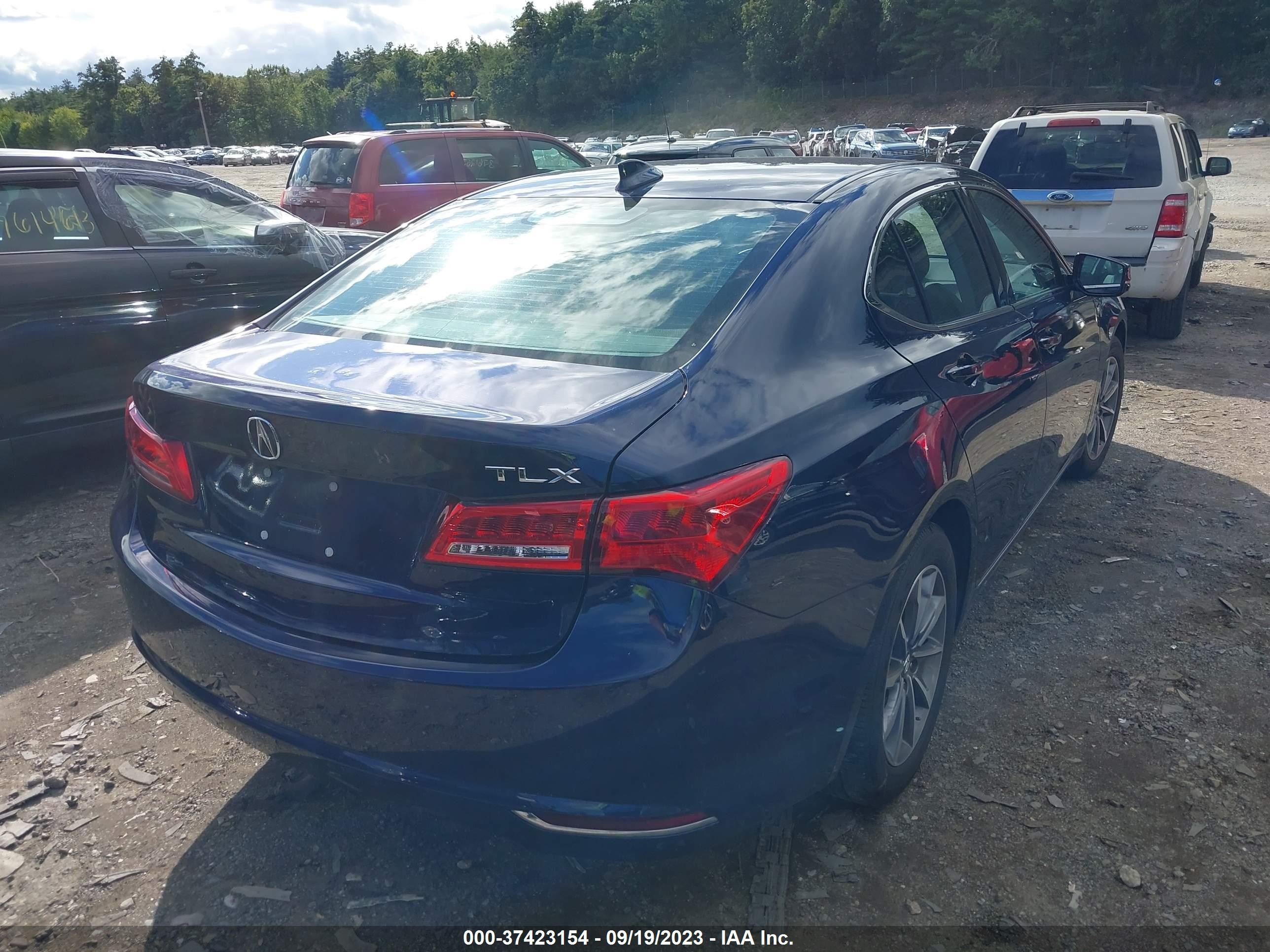 Photo 3 VIN: 19UUB1F36LA015878 - ACURA TLX 