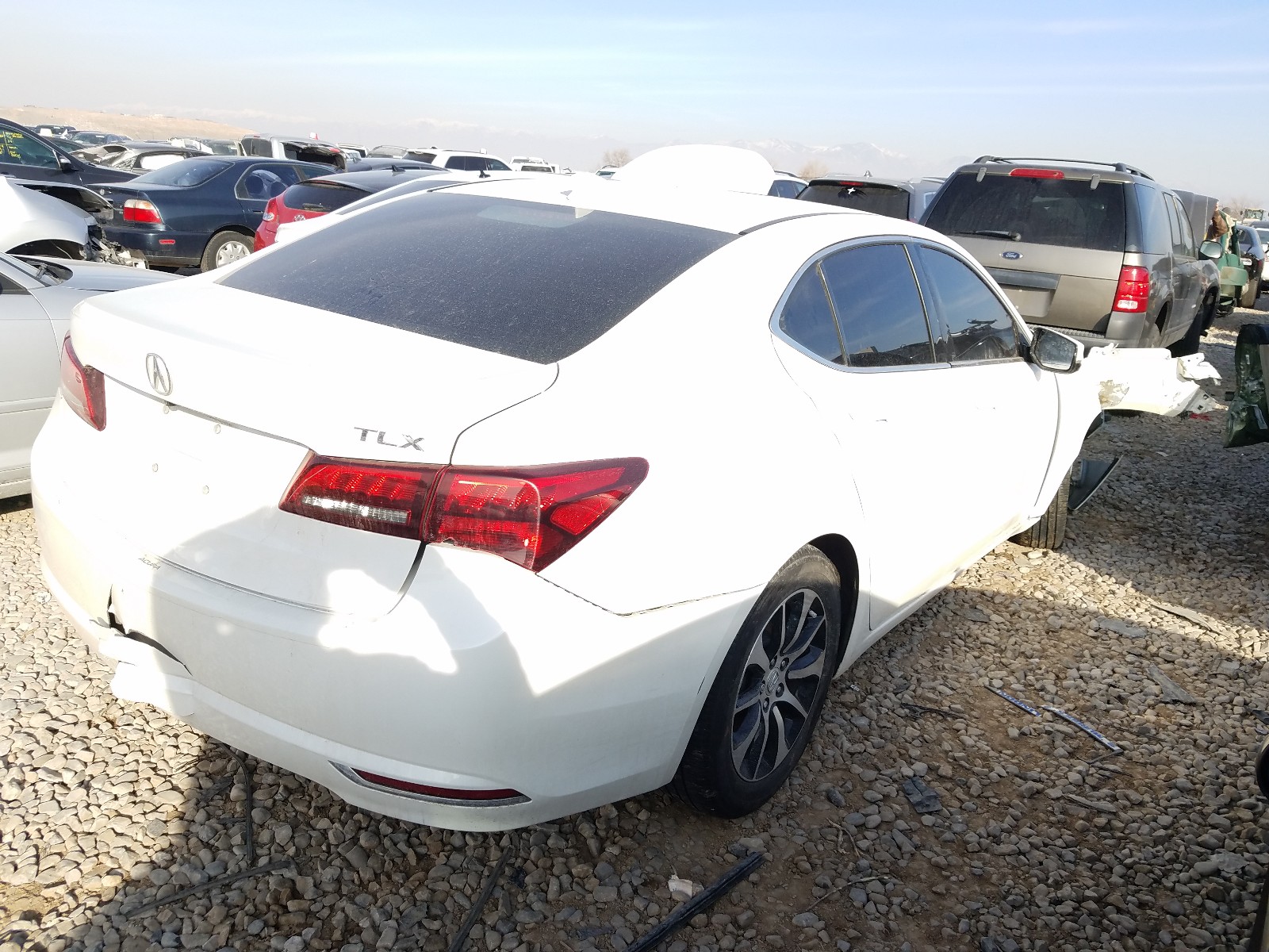 Photo 3 VIN: 19UUB1F37FA024237 - ACURA TLX 