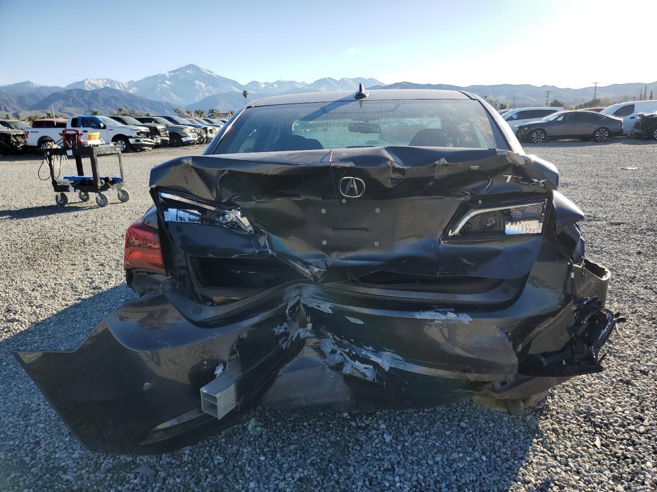 Photo 5 VIN: 19UUB1F38FA011299 - ACURA TLX 