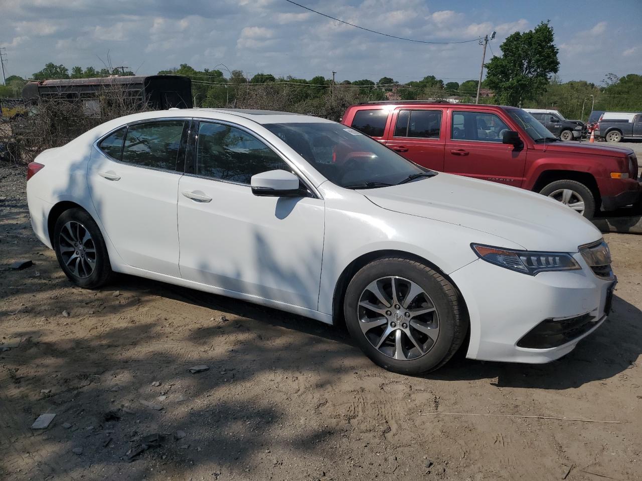 Photo 3 VIN: 19UUB1F38FA029415 - ACURA TLX 