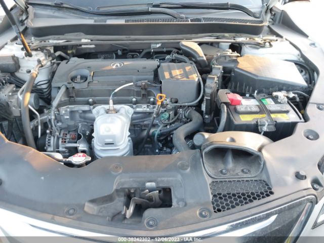 Photo 9 VIN: 19UUB1F38HA010530 - ACURA TLX 