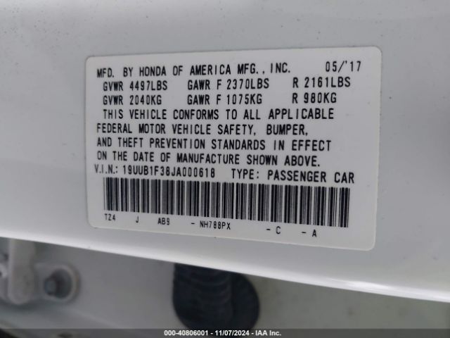 Photo 8 VIN: 19UUB1F38JA000618 - ACURA TLX 