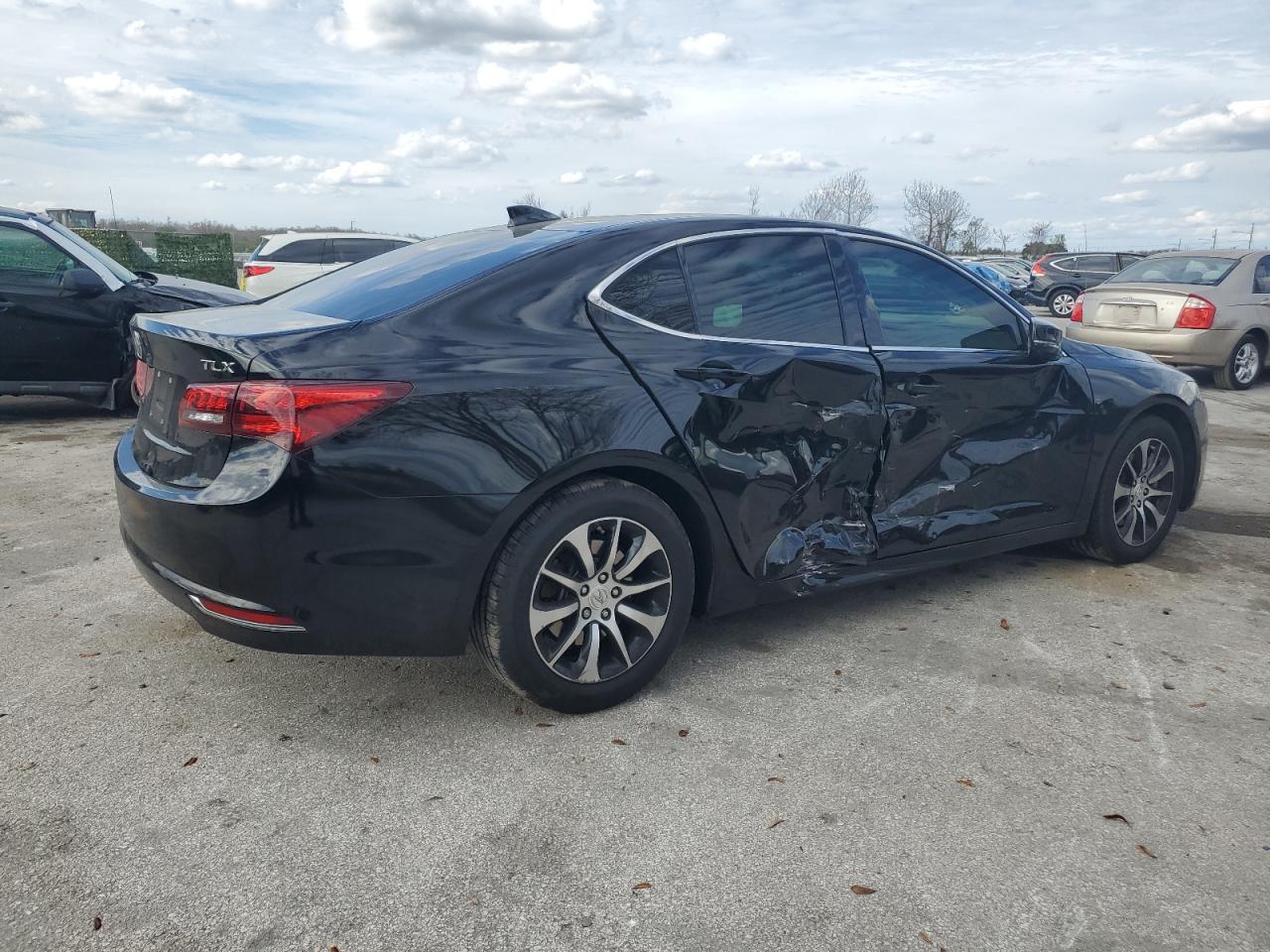 Photo 2 VIN: 19UUB1F39HA006566 - ACURA TLX 