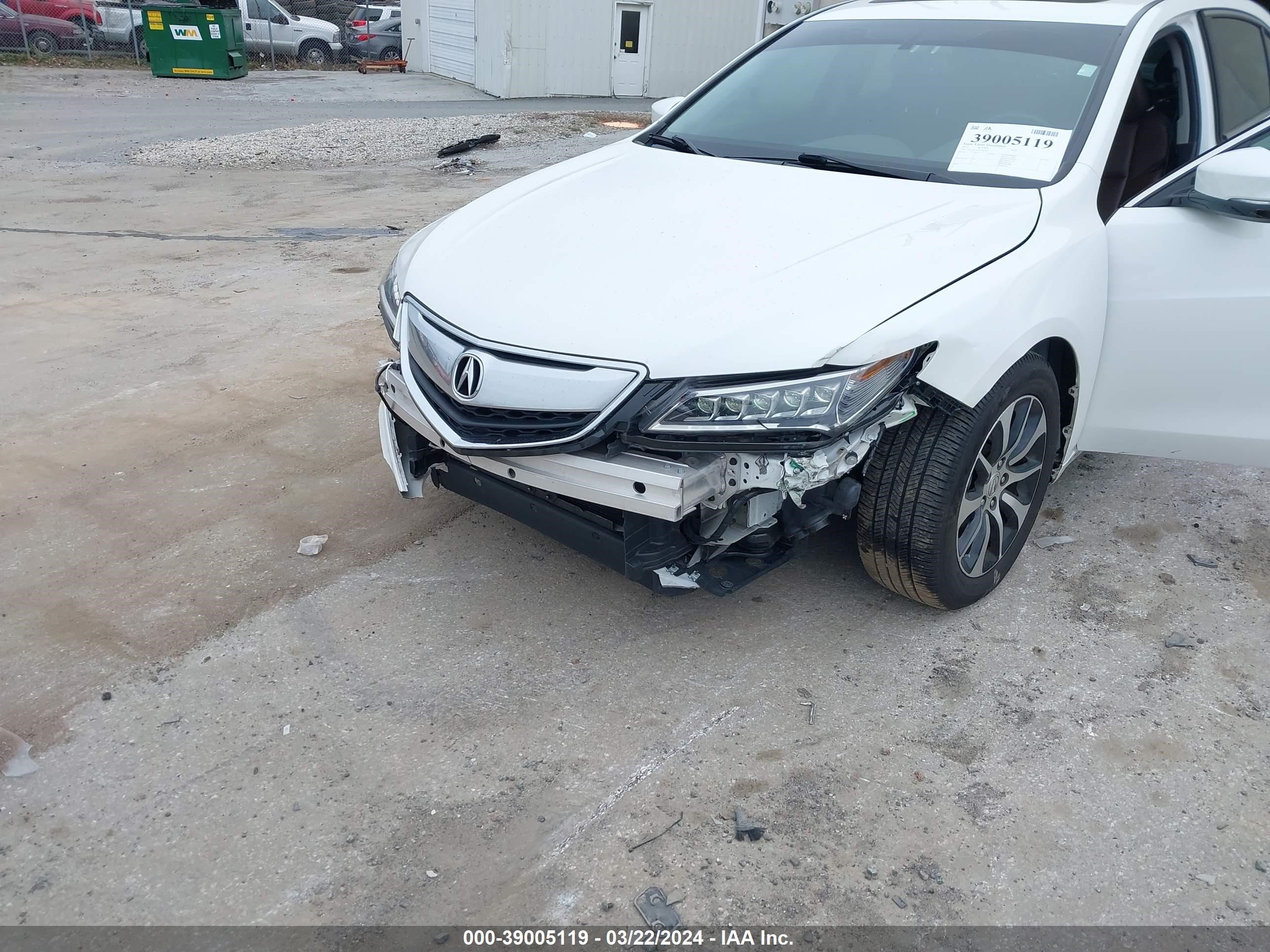 Photo 5 VIN: 19UUB1F3XFA011983 - ACURA TLX 