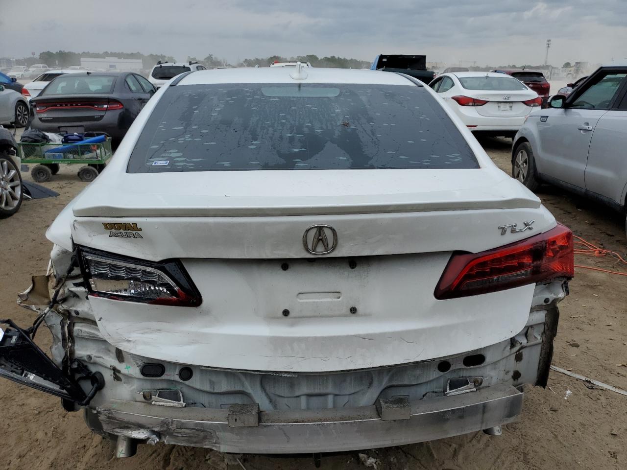 Photo 5 VIN: 19UUB1F3XFA029920 - ACURA TLX 