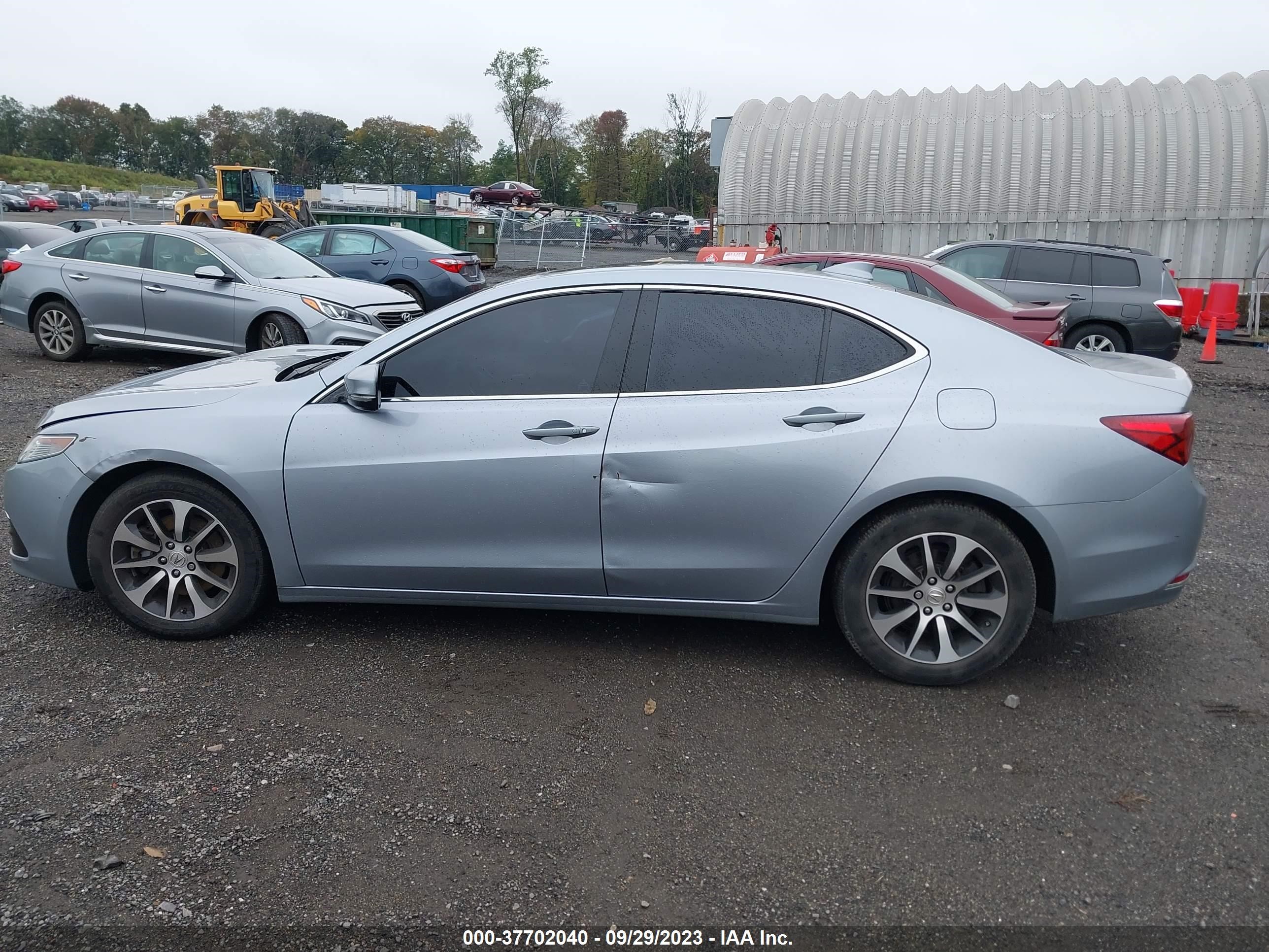 Photo 13 VIN: 19UUB1F50GA011834 - ACURA TLX 