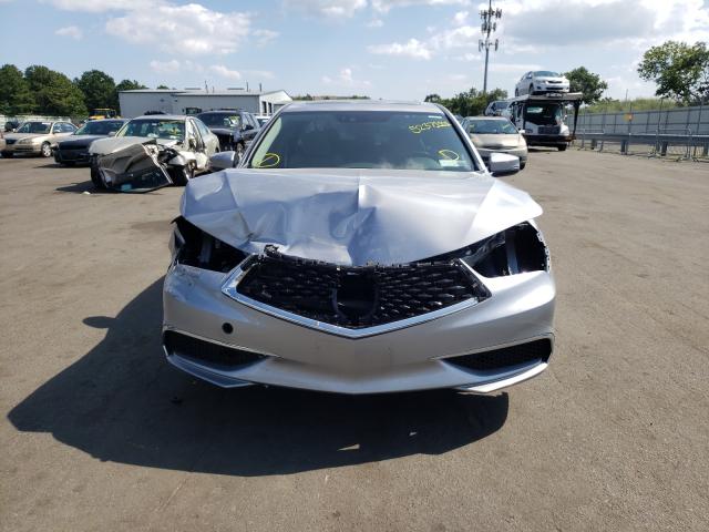 Photo 8 VIN: 19UUB1F50JA010058 - ACURA TLX TECH 