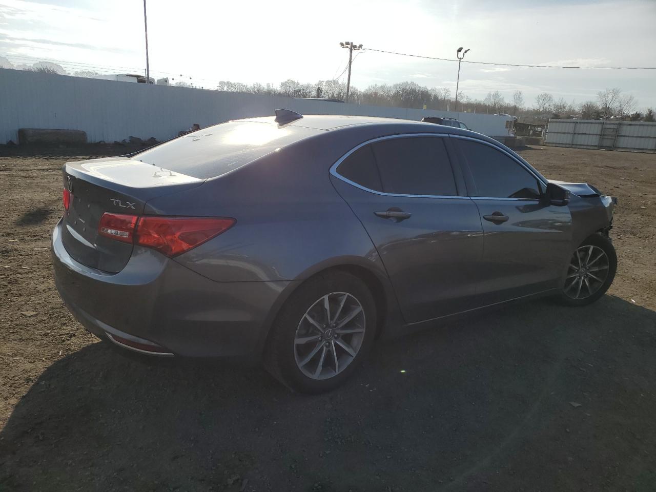 Photo 2 VIN: 19UUB1F52KA008913 - ACURA TLX 