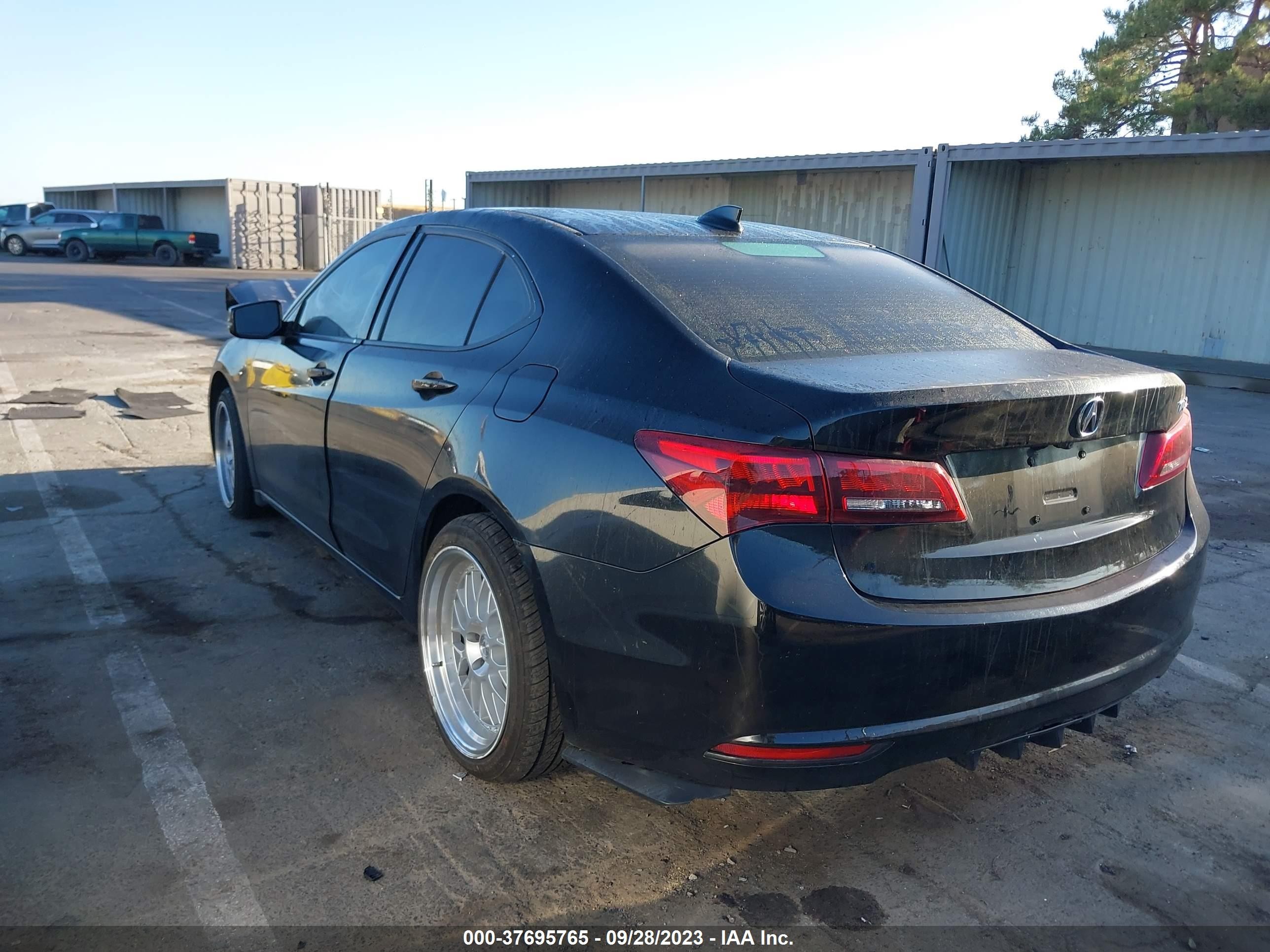 Photo 2 VIN: 19UUB1F54FA017571 - ACURA TLX 