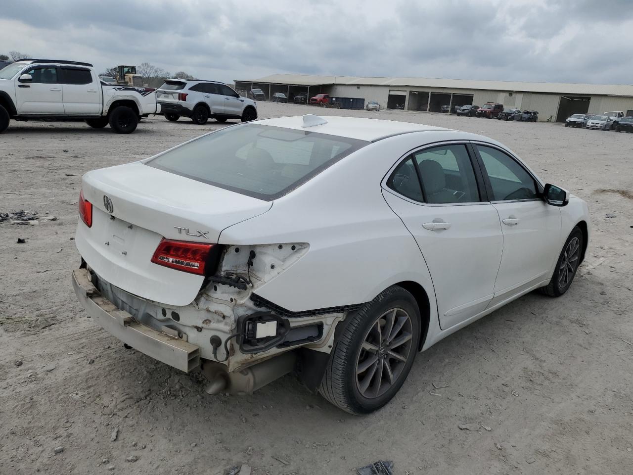 Photo 2 VIN: 19UUB1F56JA006841 - ACURA TLX 