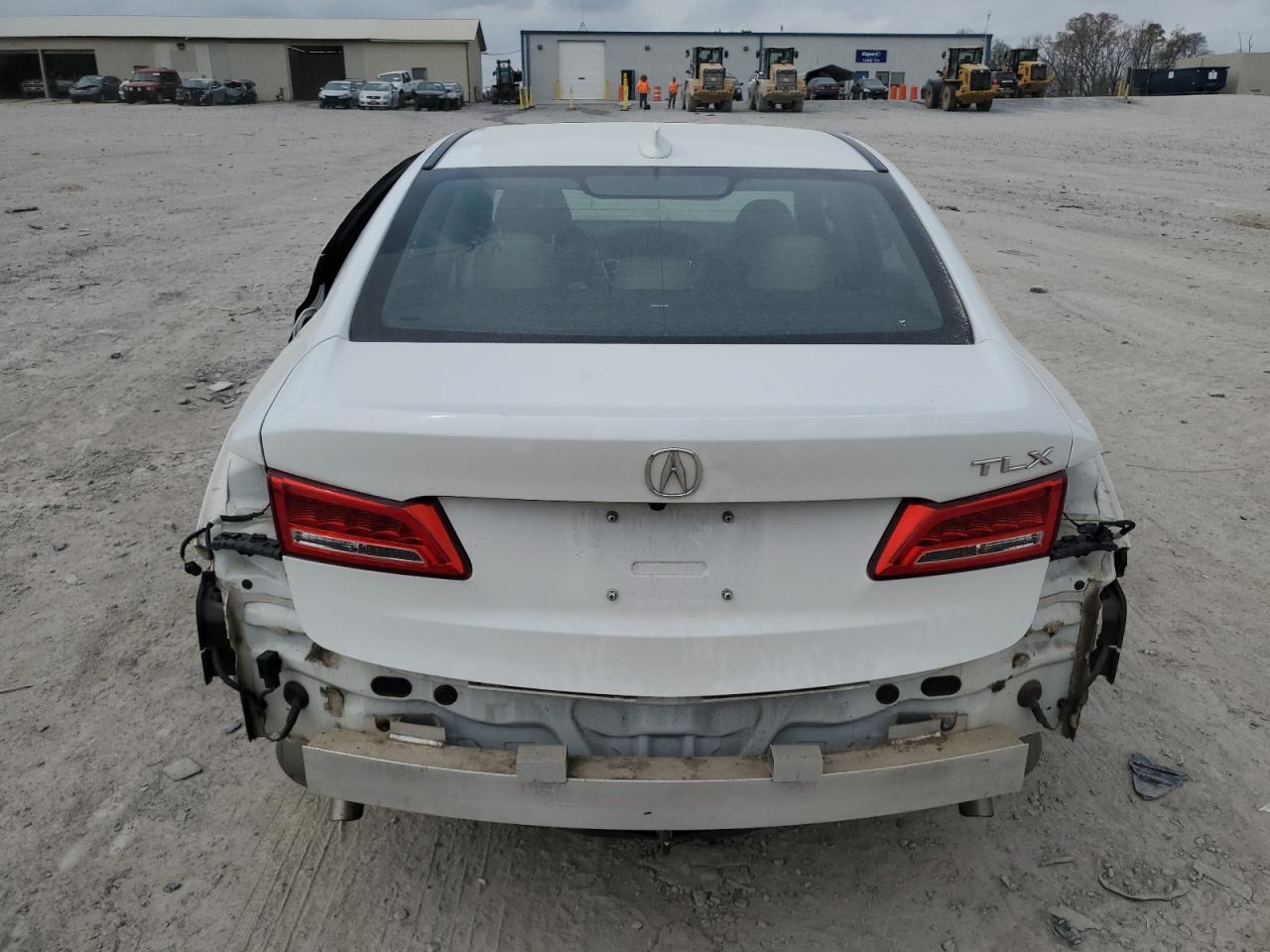 Photo 5 VIN: 19UUB1F56JA006841 - ACURA TLX 