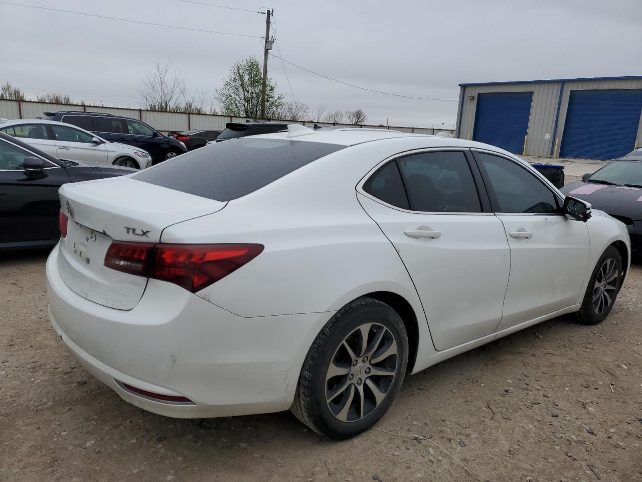 Photo 2 VIN: 19UUB1F57FA015670 - ACURA TLX 