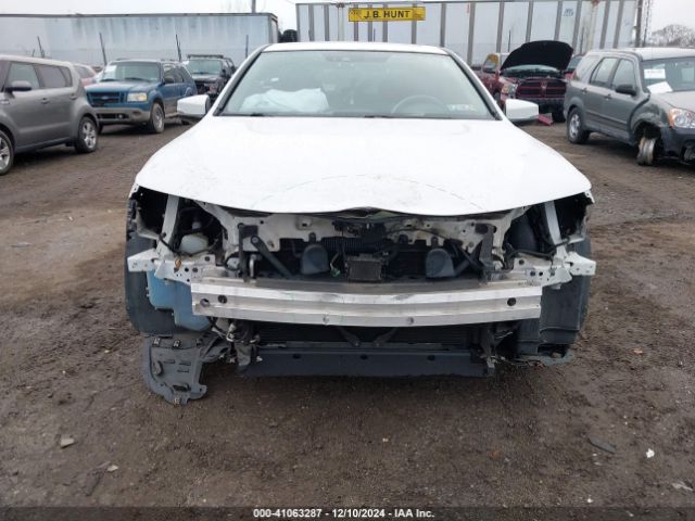 Photo 5 VIN: 19UUB1F57JA000806 - ACURA TLX 