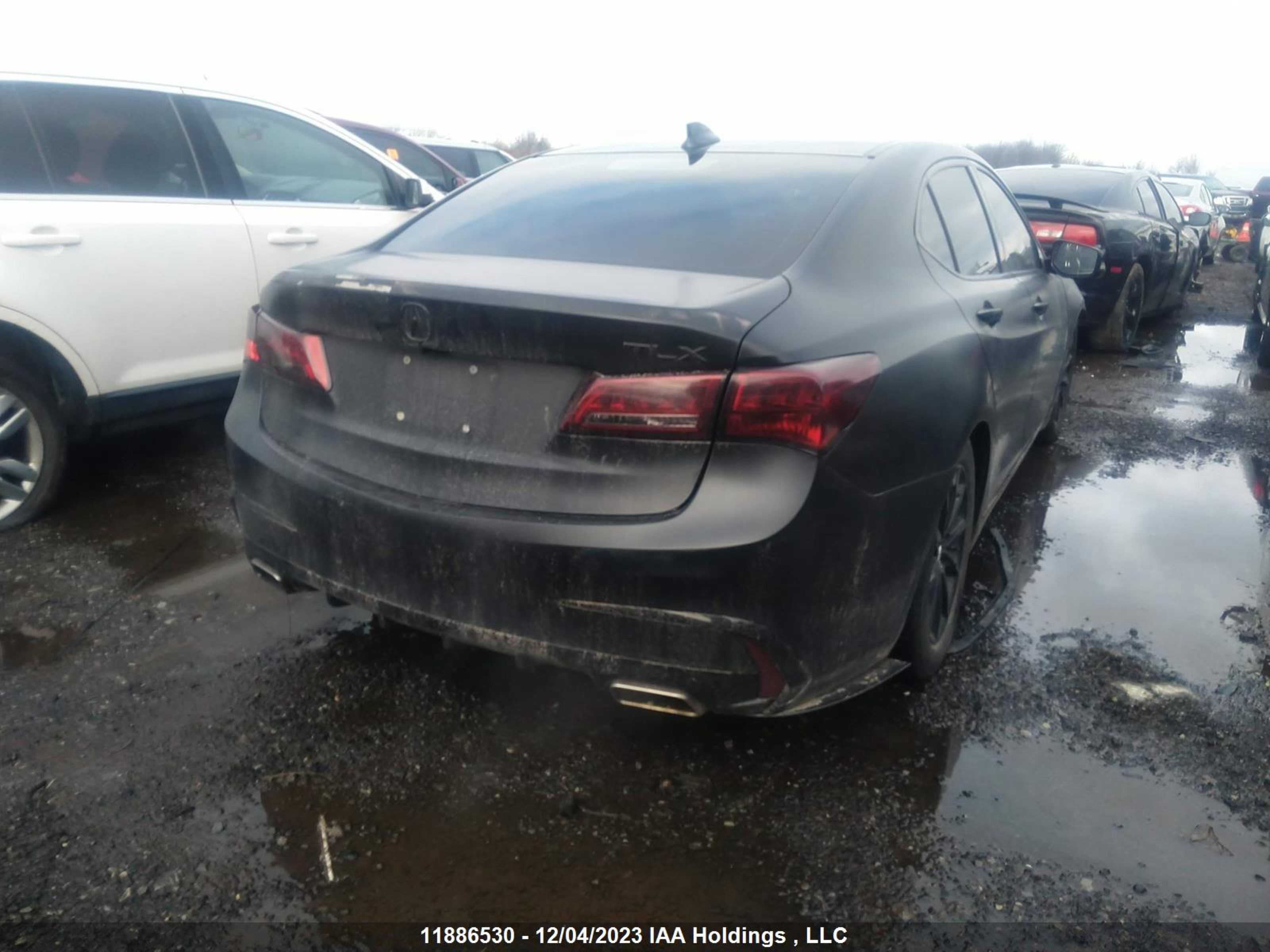 Photo 3 VIN: 19UUB1F5XJA800032 - ACURA TLX 