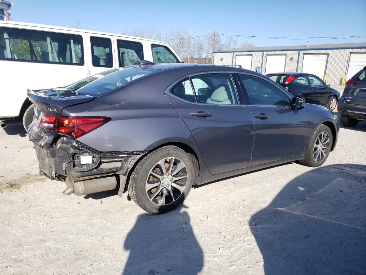 Photo 2 VIN: 19UUB1F63HA001316 - ACURA TLX 