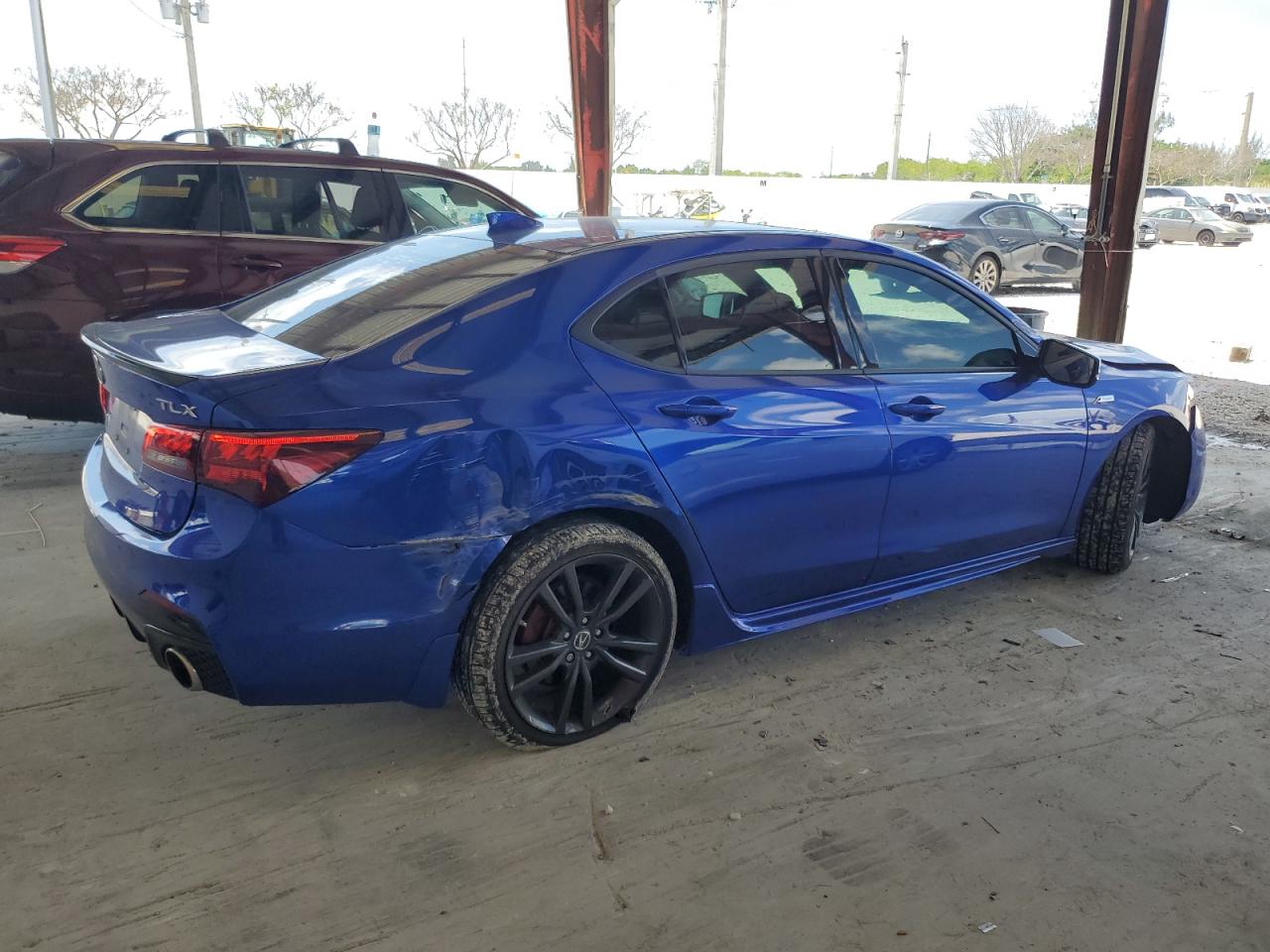 Photo 2 VIN: 19UUB1F68LA014712 - ACURA TLX 