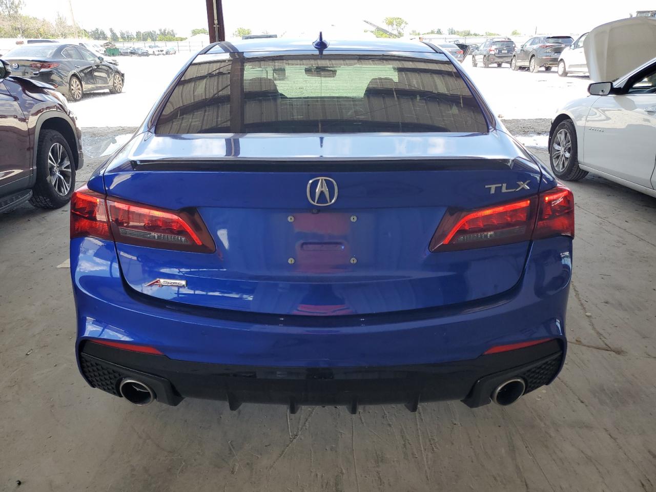 Photo 5 VIN: 19UUB1F68LA014712 - ACURA TLX 