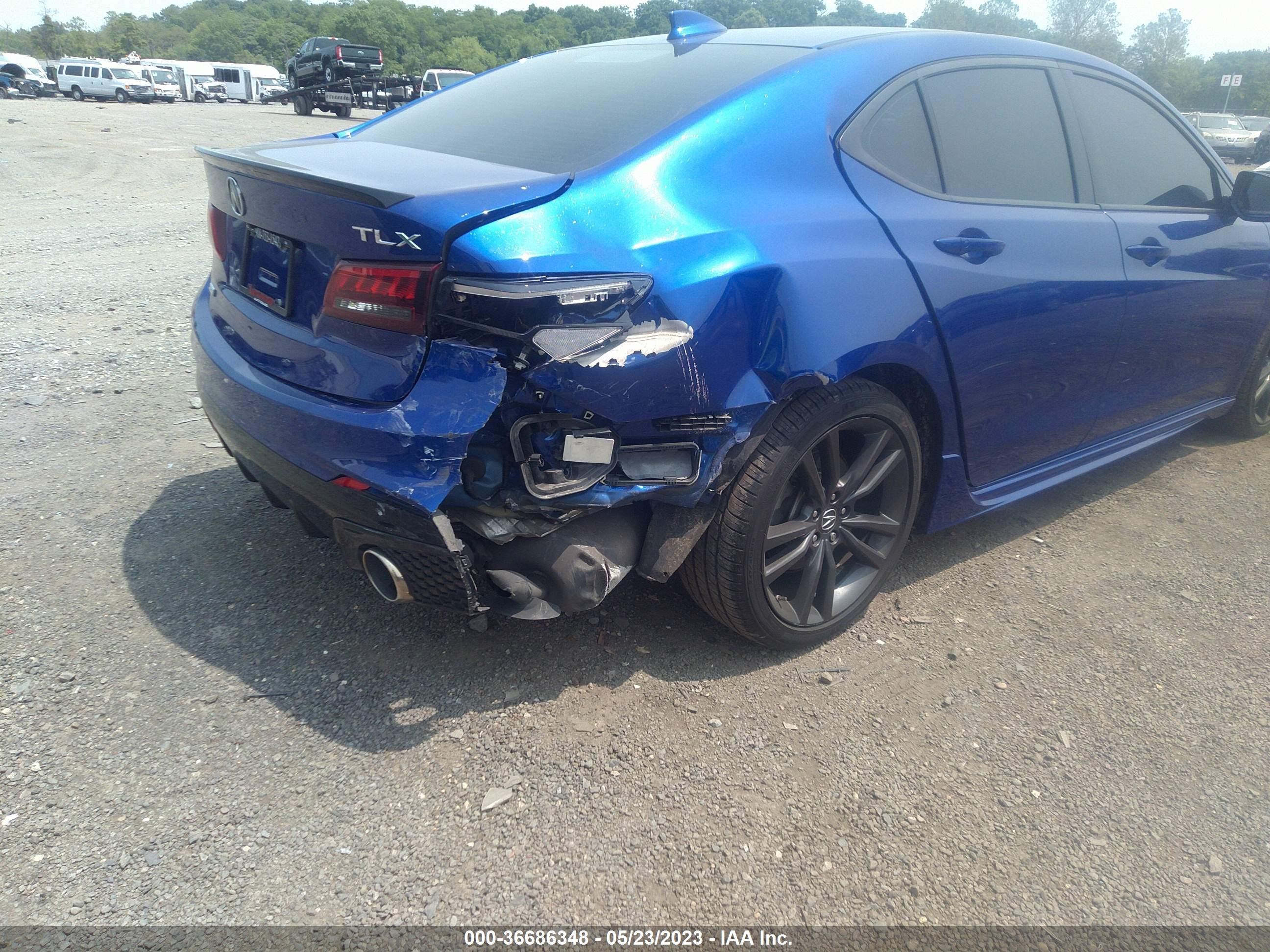 Photo 5 VIN: 19UUB1F6XLA011620 - ACURA TLX 