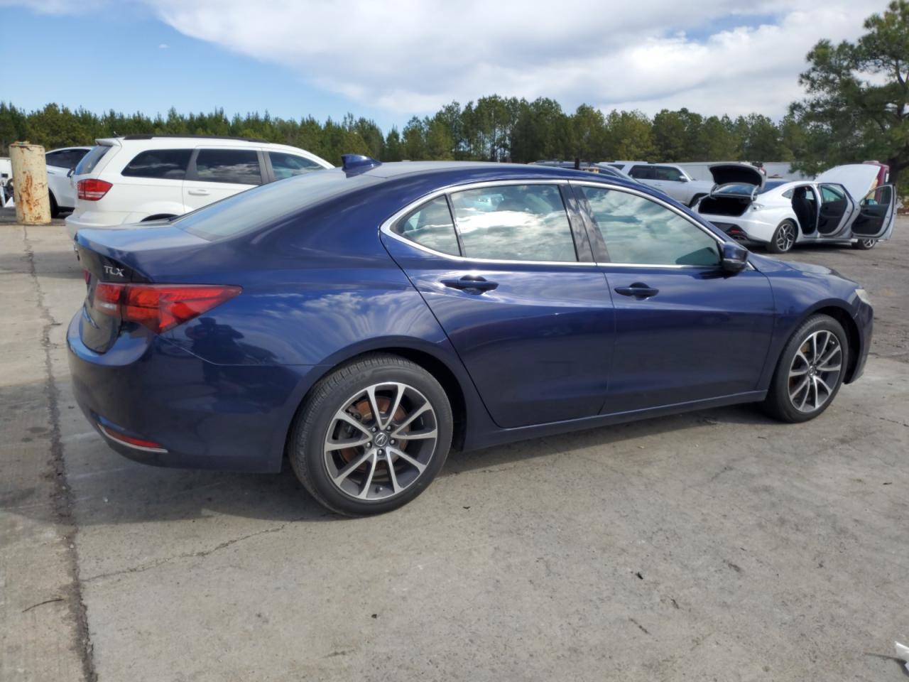 Photo 2 VIN: 19UUB2F30FA013943 - ACURA TLX 